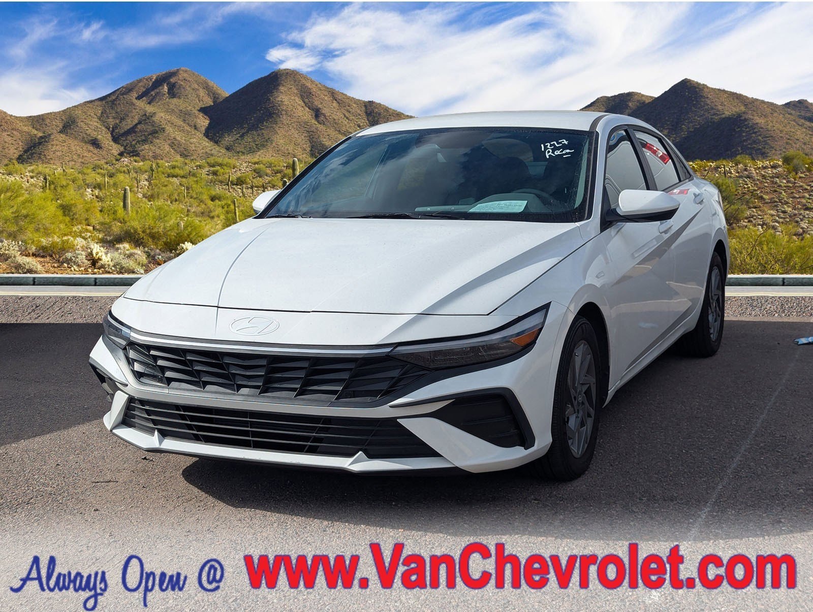 2024 Hyundai Elantra SEL's photo