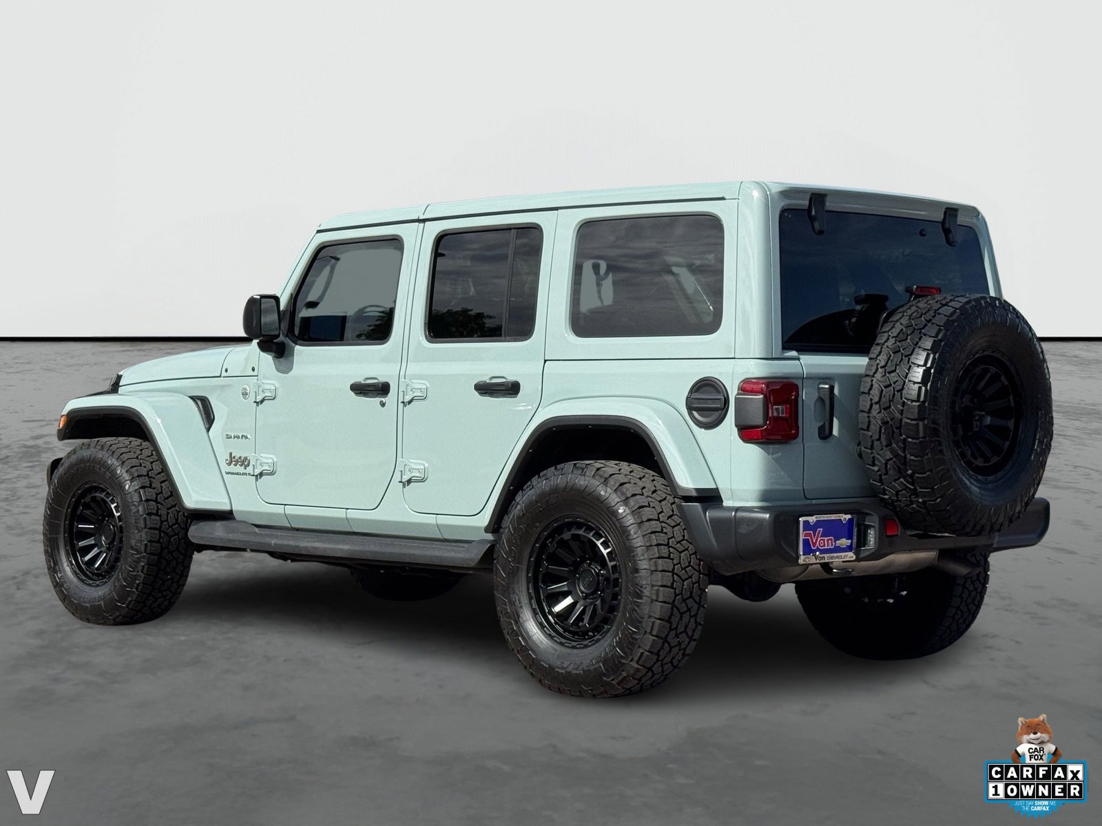 2024 Jeep Wrangler Sahara photo 3