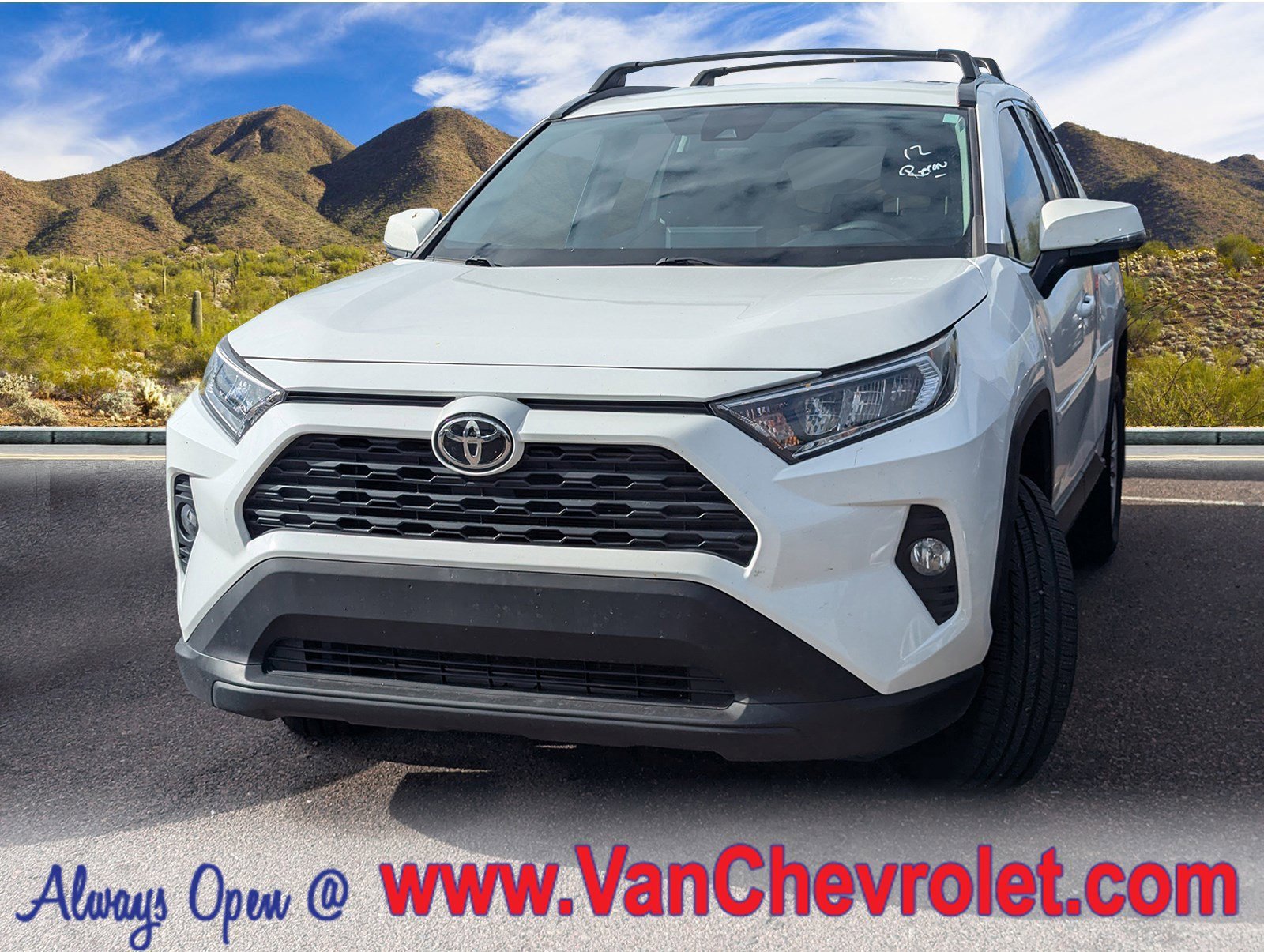 2020 Toyota RAV4 XLE's photo