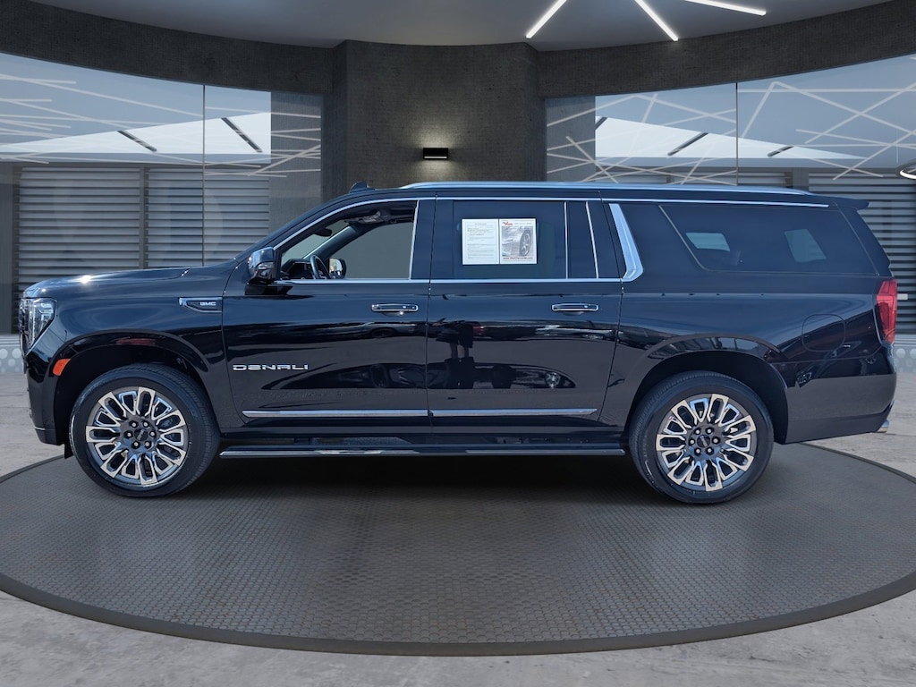 Used 2023 GMC Yukon XL Denali Ultimate SUV