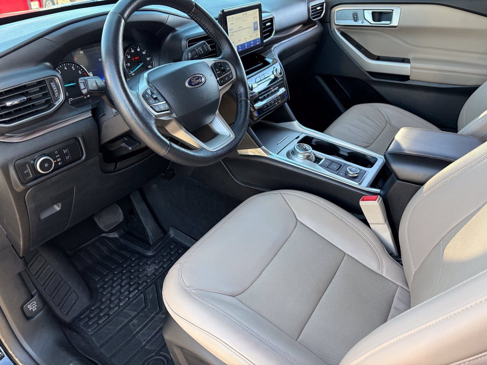 2024 Ford Explorer Limited - Photo 19
