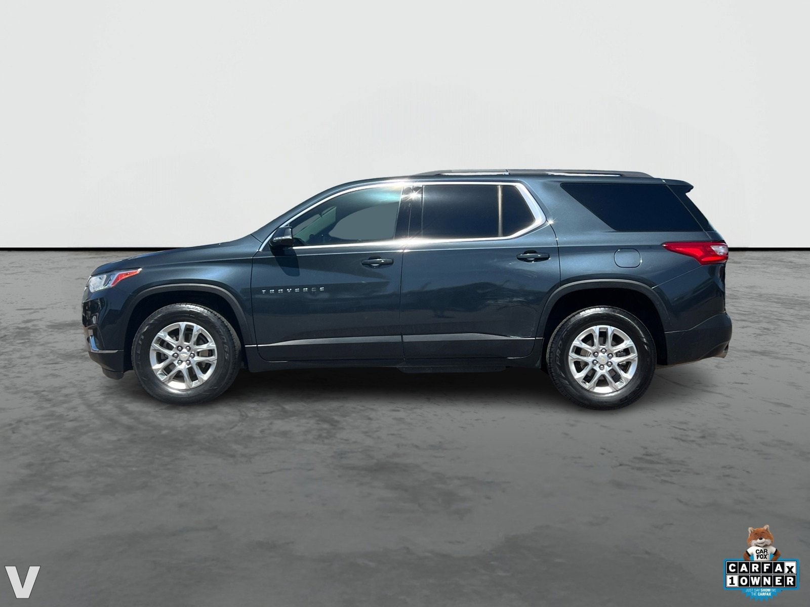Image 3 of 2020 Chevrolet Traverse LT Cloth SUV