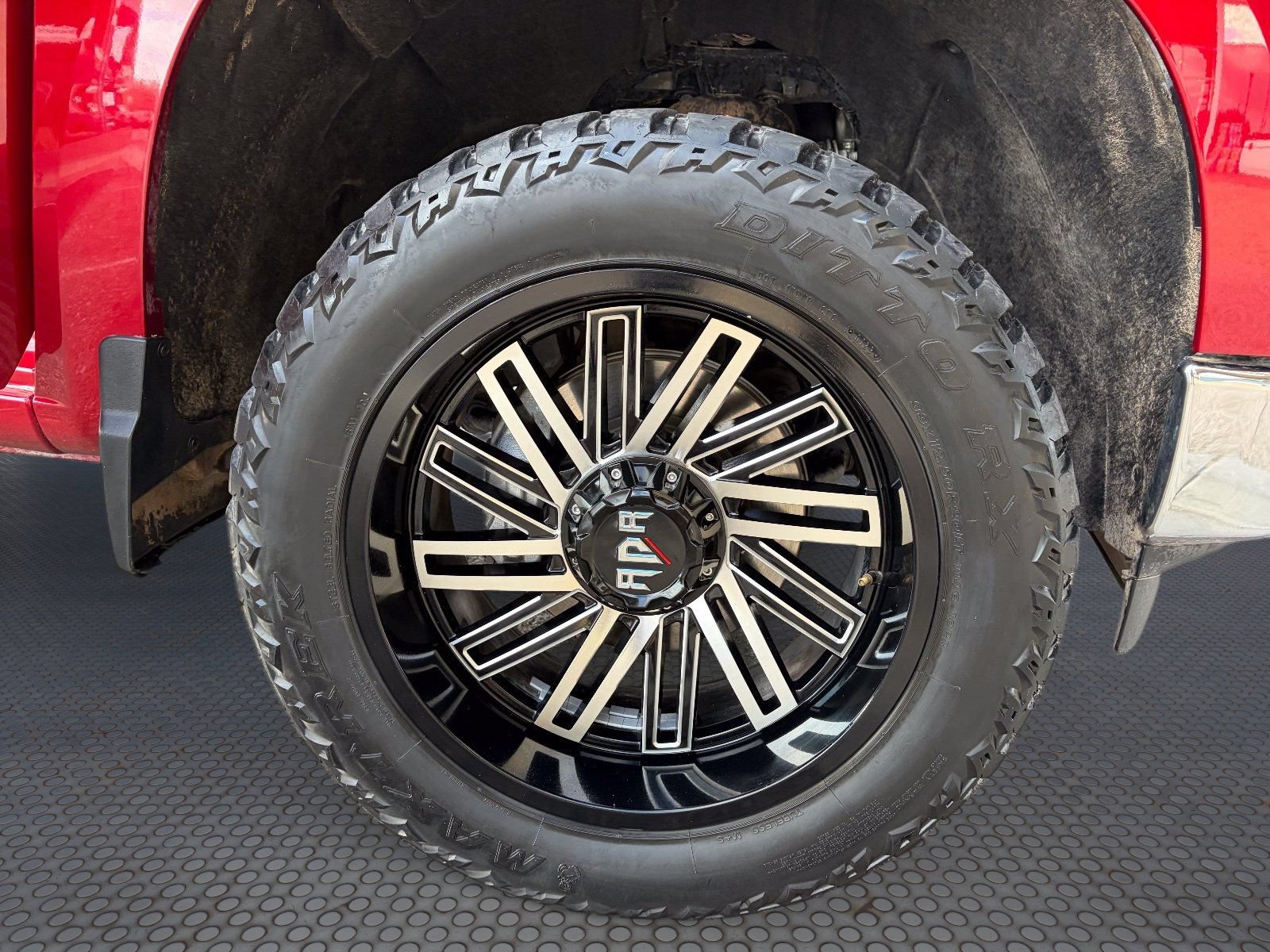 2024 Chevrolet Silverado 1500 LT - Photo 10