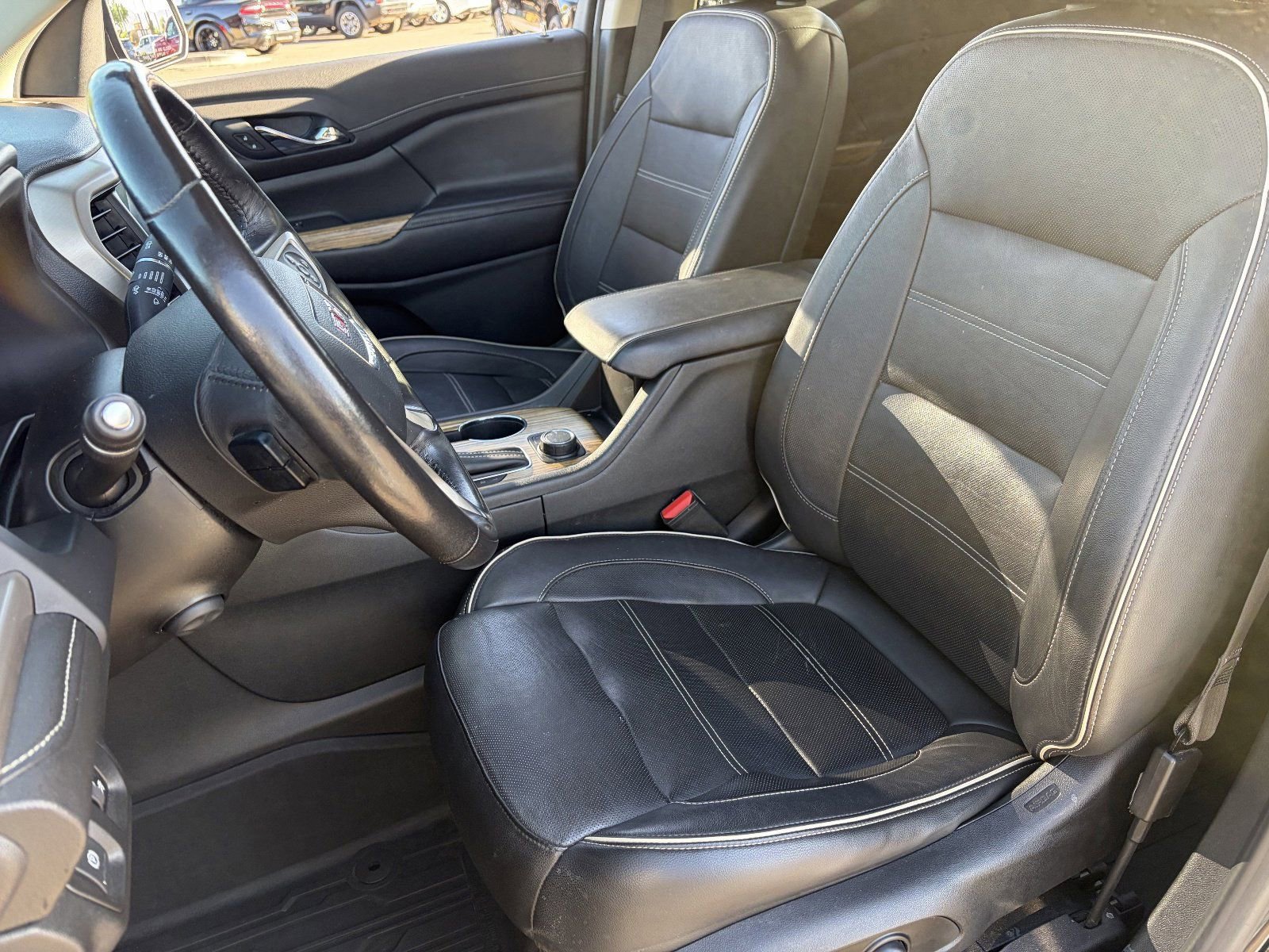 2019 GMC Acadia Denali - Photo 21
