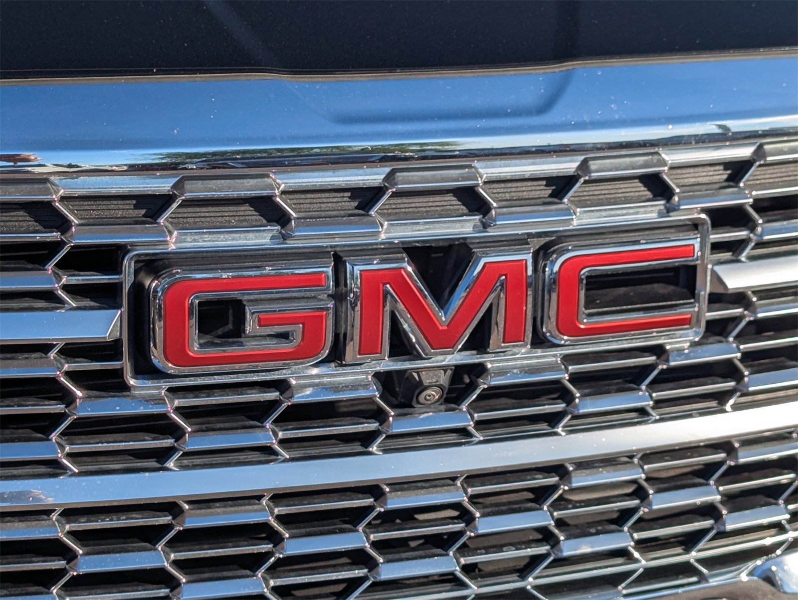 2024 Gmc Terrain Denali photo 3