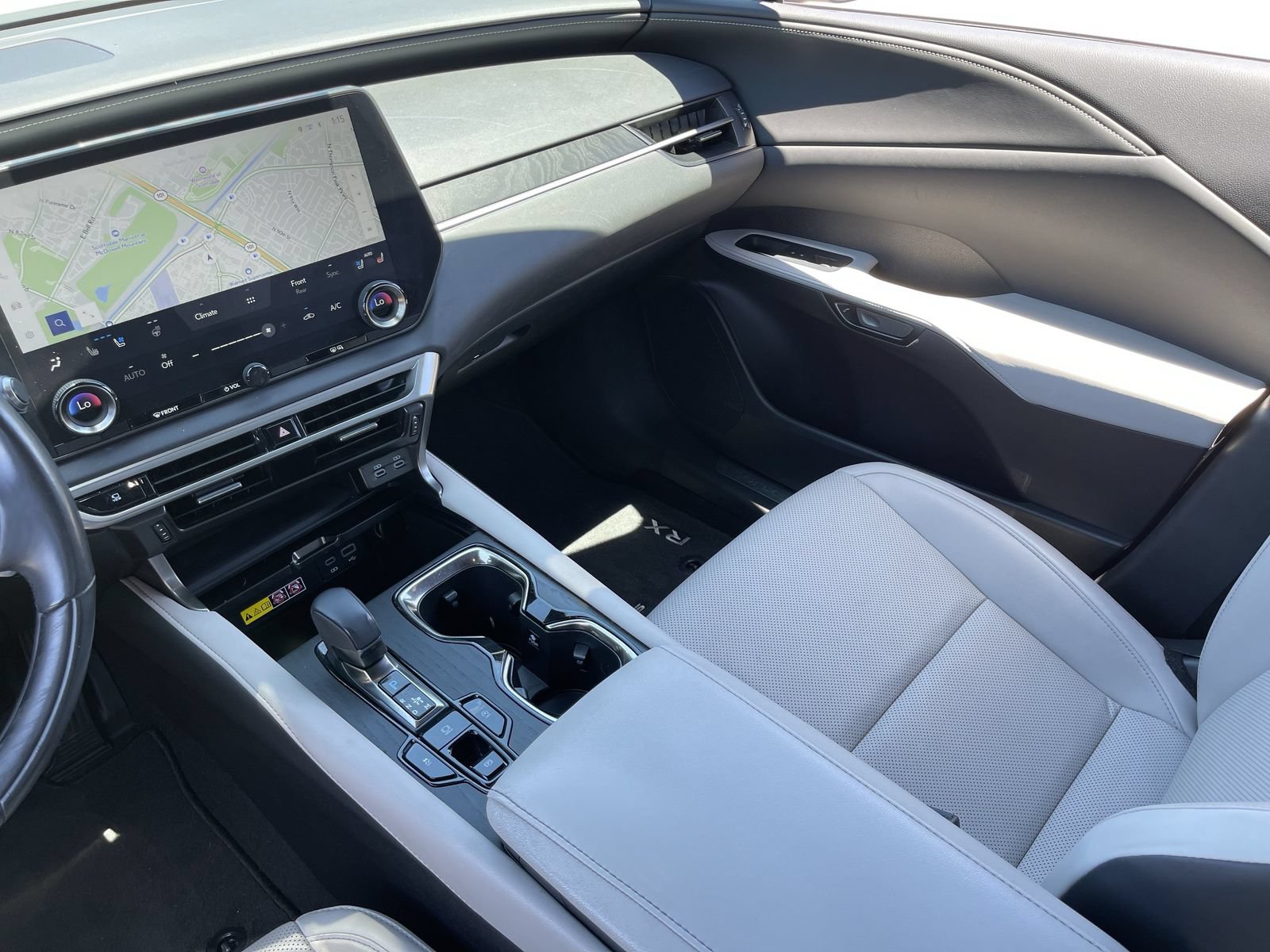 2023 Lexus RX 350 - Photo 18