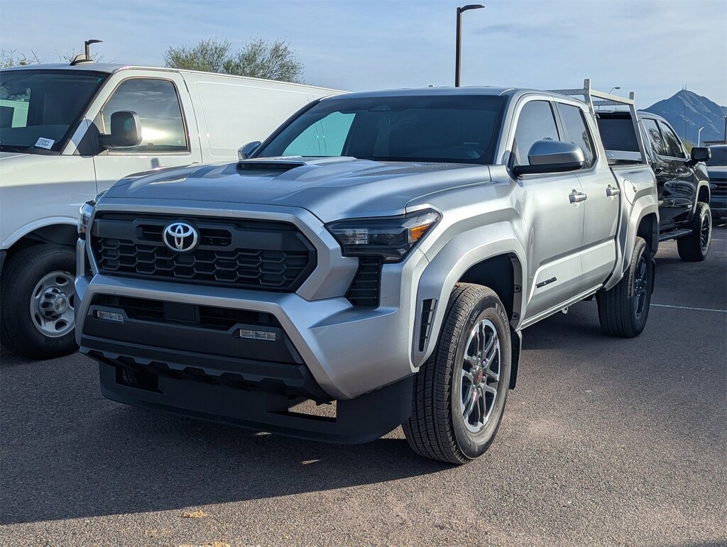 Used 2025 Toyota Tacoma 2WD SR5 Truck Double Cab