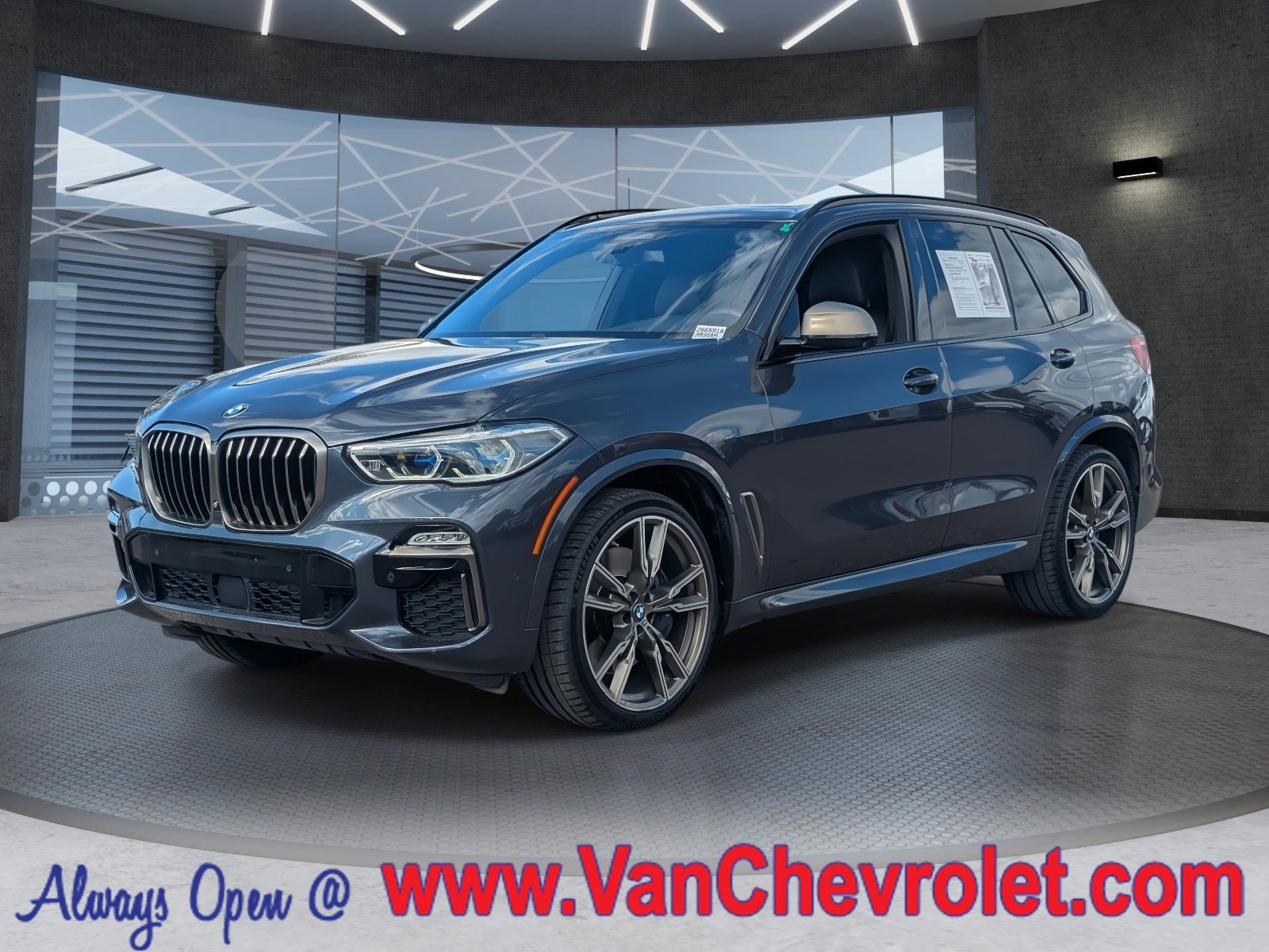 2020 BMW X5 M50i's photo