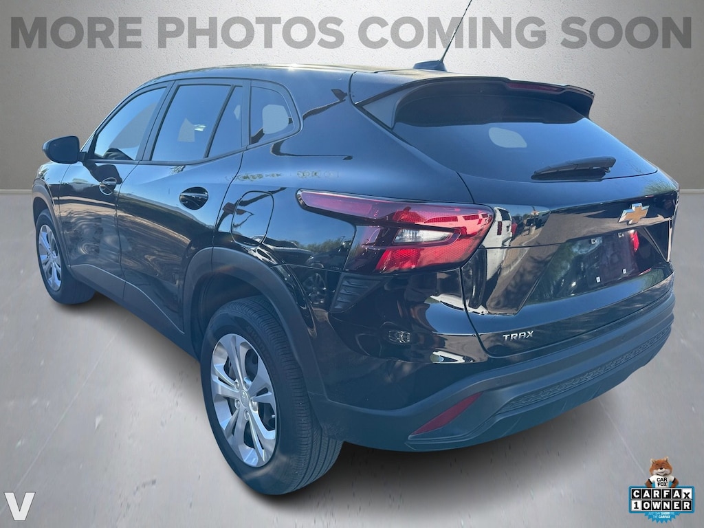 Used 2025 Chevrolet Trax LS SUV