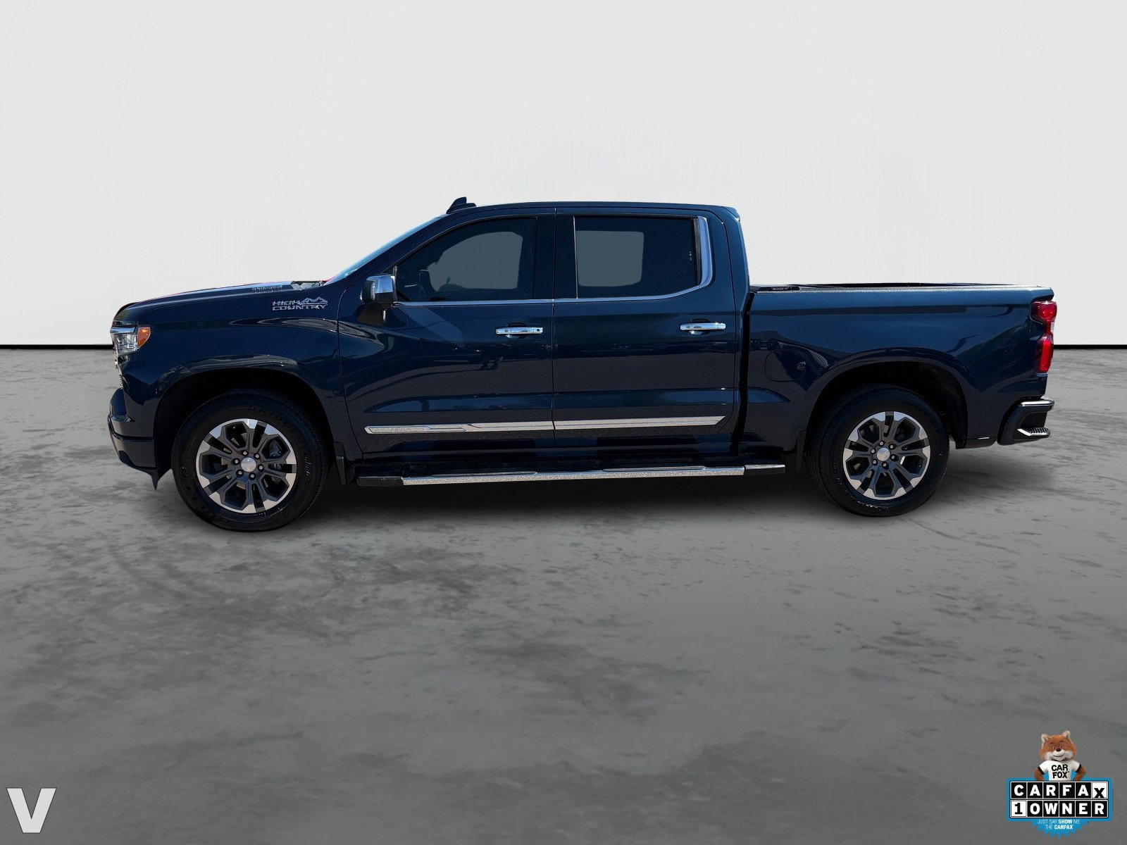 2023 Chevrolet Silverado 1500 High Country photo 2
