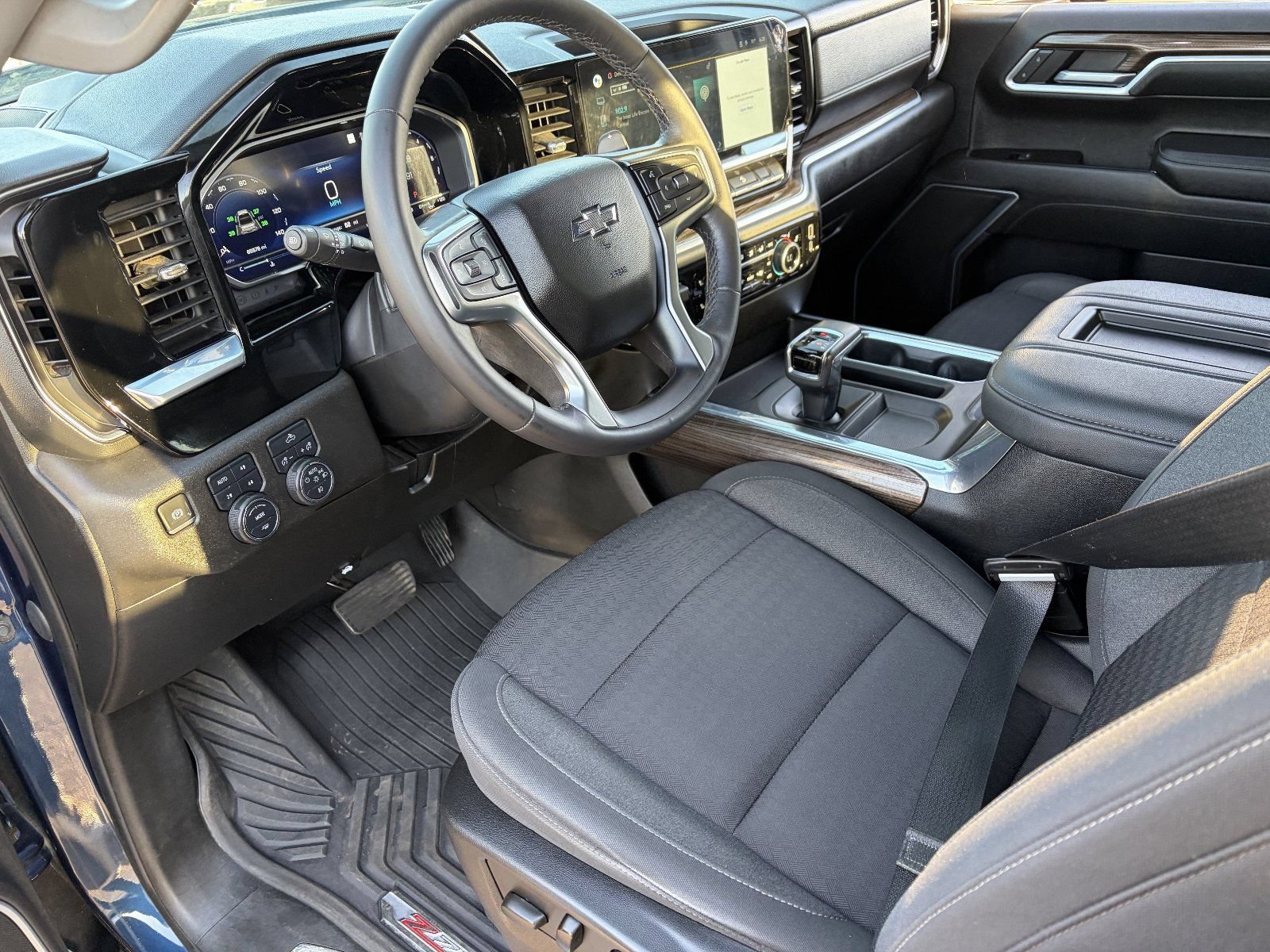 2022 Chevrolet Silverado 1500 RST - Photo 19
