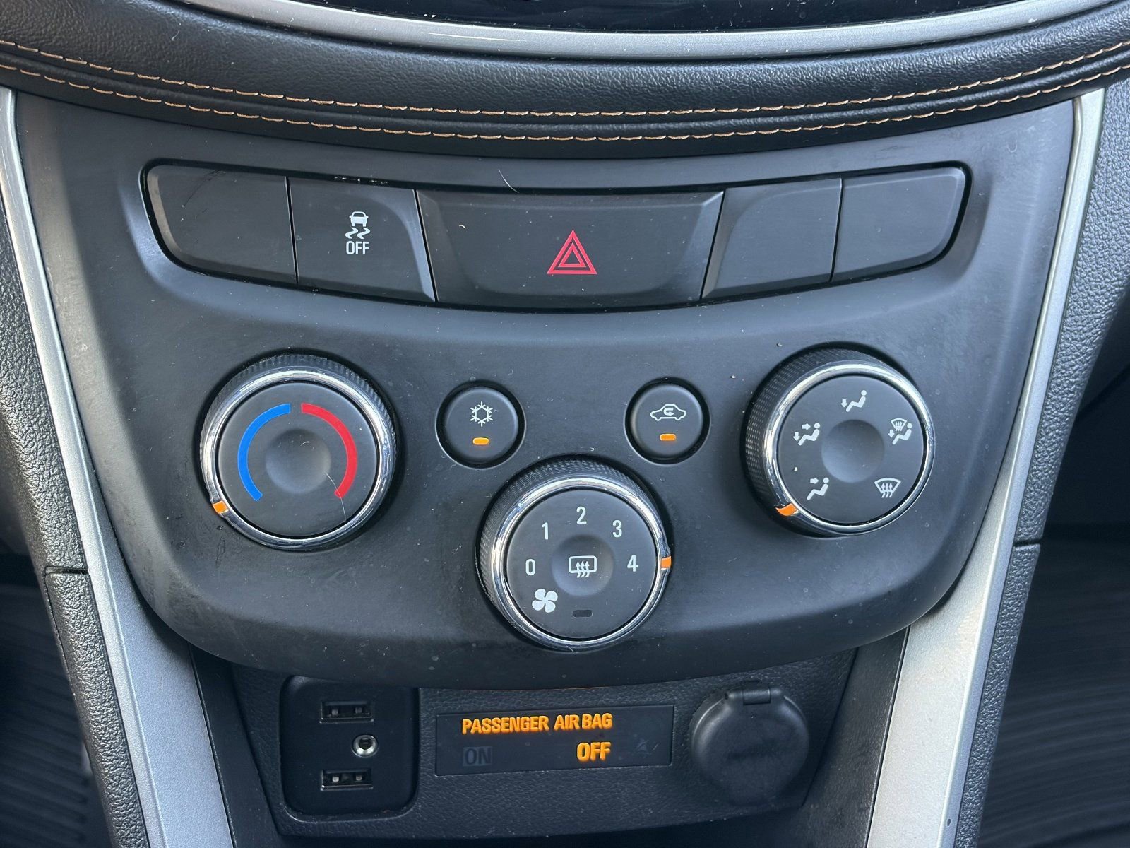 2022 Chevrolet Trax LT - Photo 29
