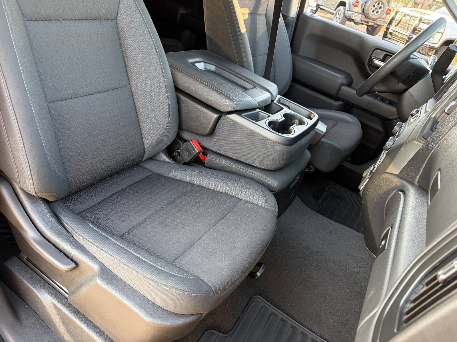 2024 Chevrolet Silverado 1500 Custom - Photo 11
