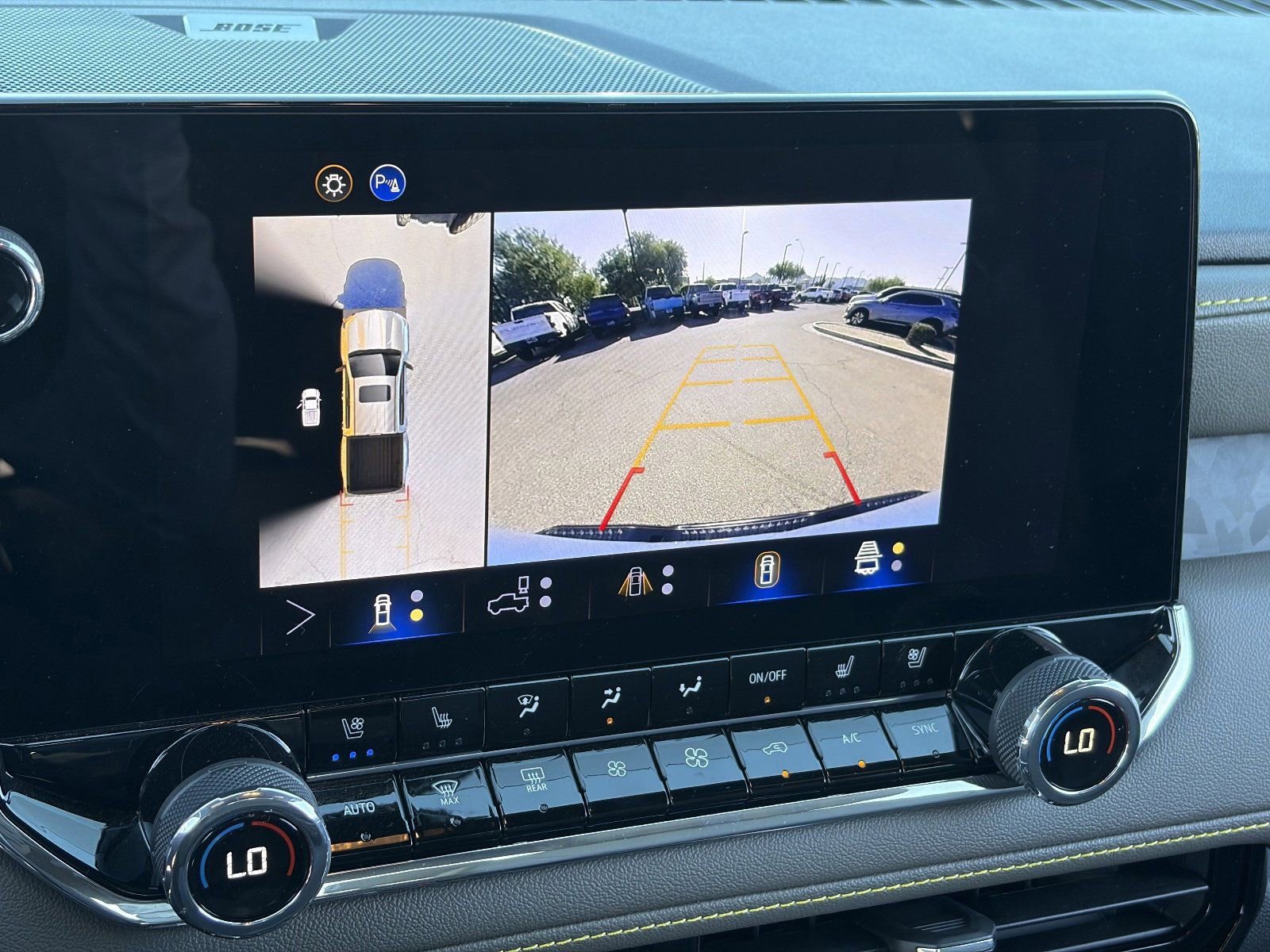 2025 Chevrolet Colorado ZR2 - Photo 29