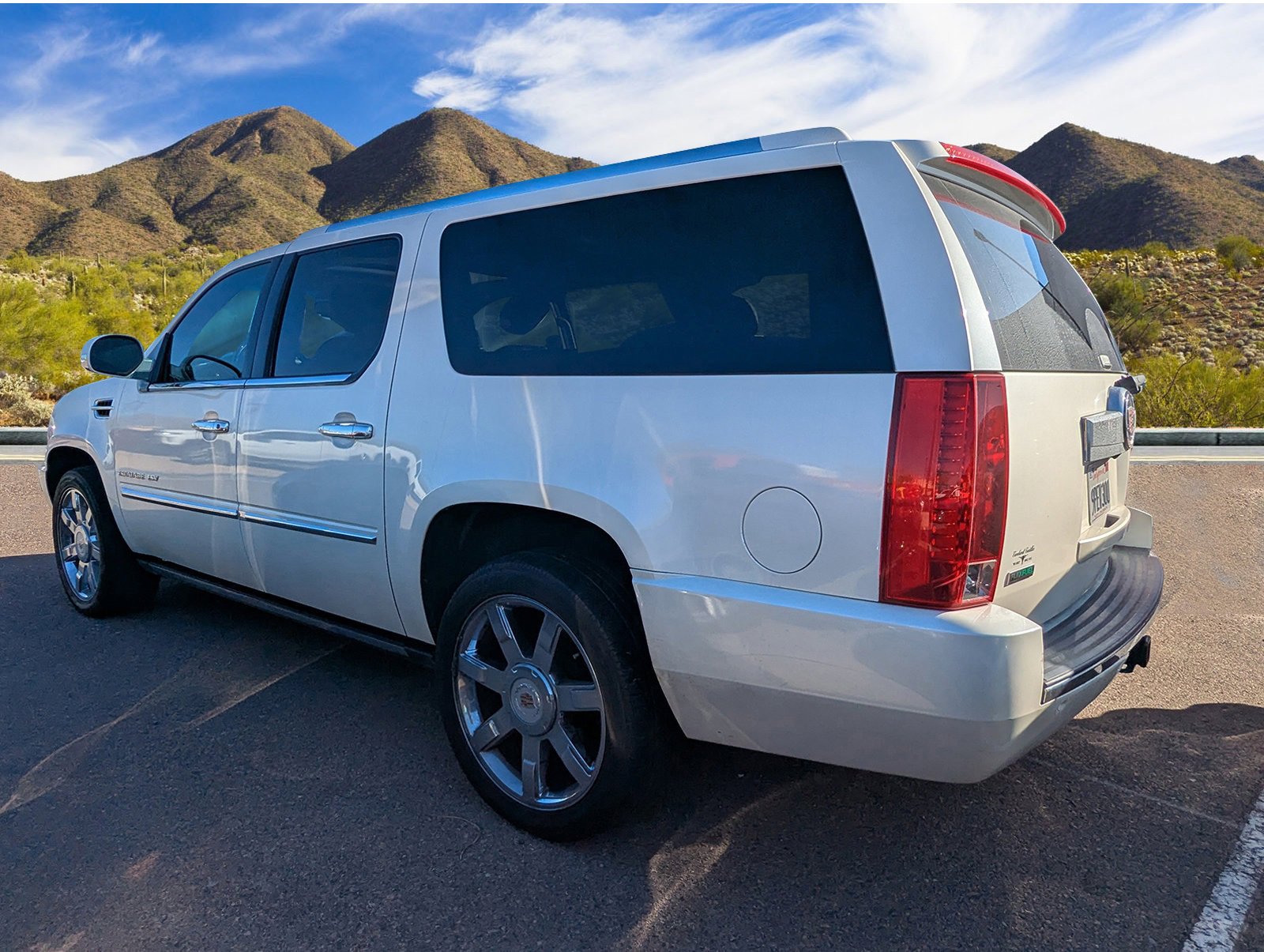 2010 Cadillac Escalade ESV Premium photo 4
