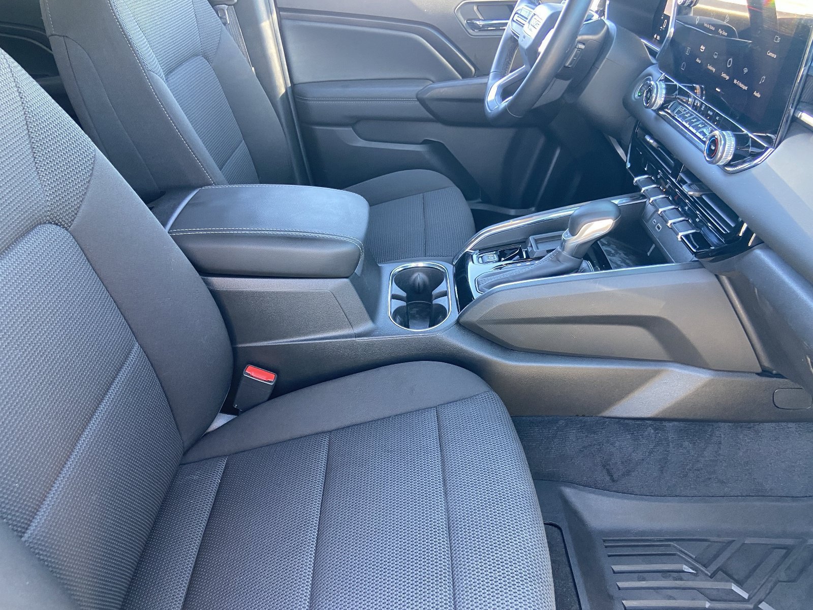 2025 GMC Canyon Elevation - Photo 11