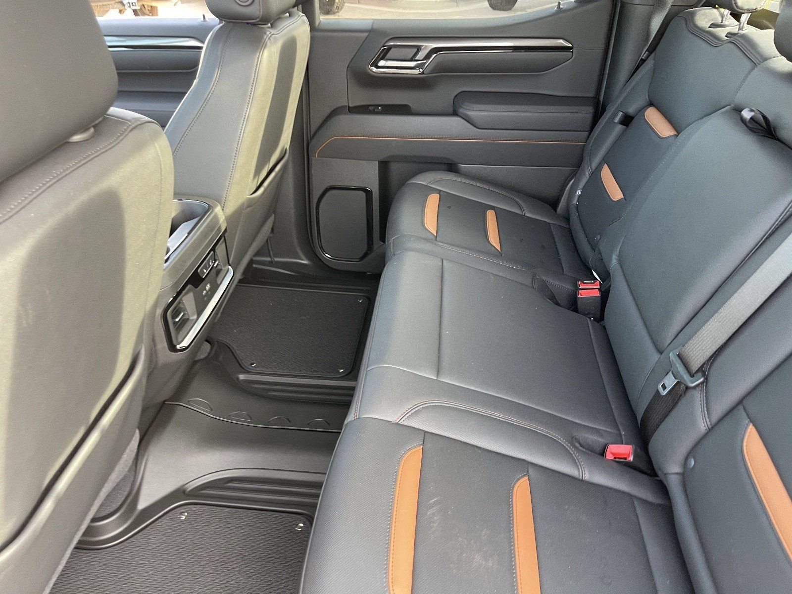 2026 GMC Sierra 1500 AT4 - Photo 17