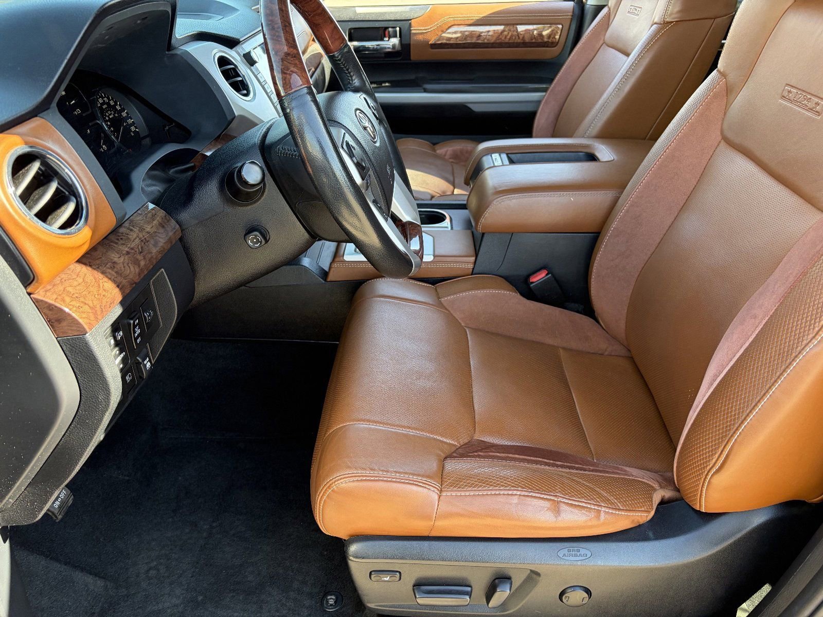 2021 Toyota Tundra 1794 Edition - Photo 19