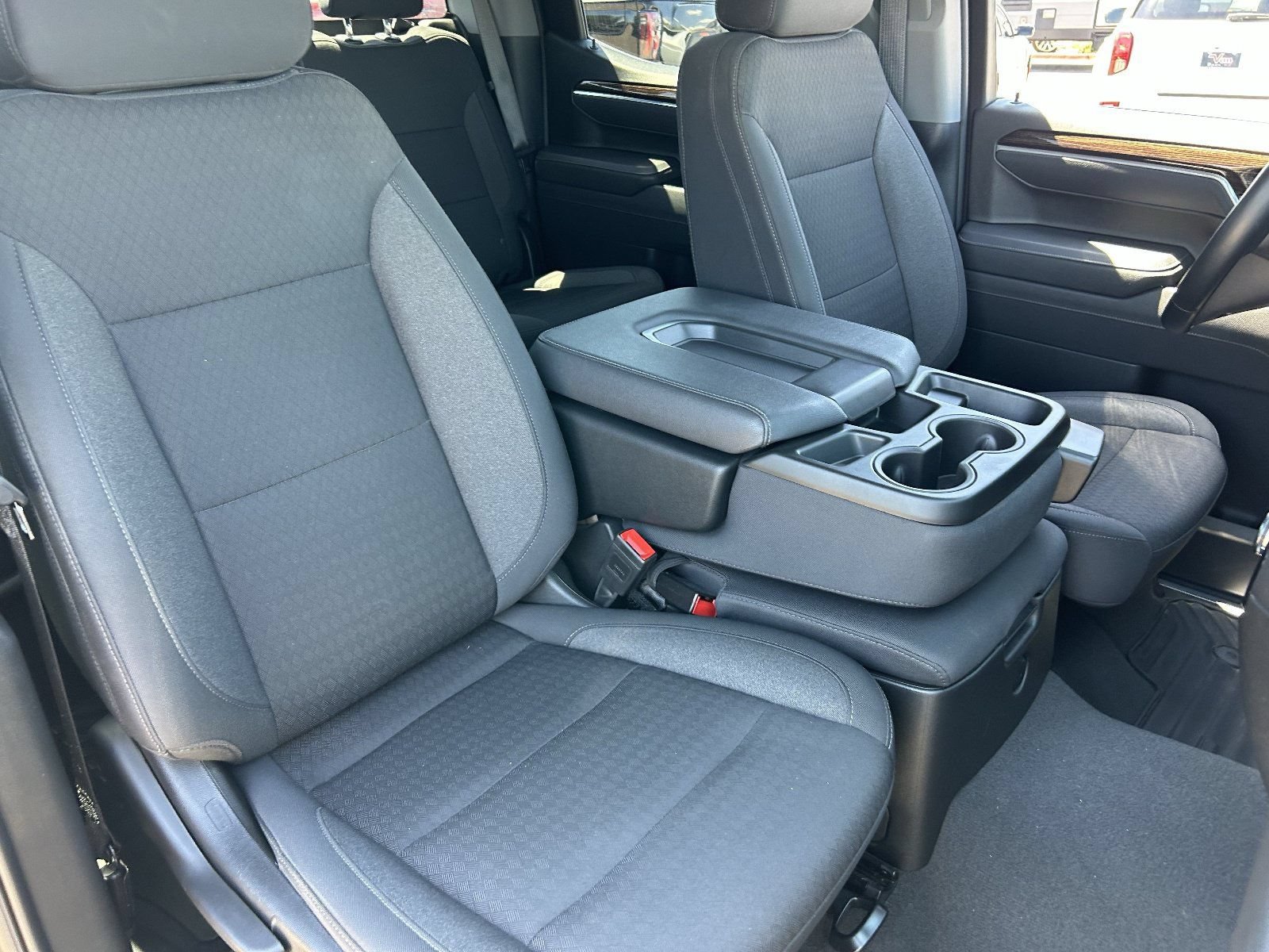 2025 GMC Sierra 1500 SLE - Photo 11