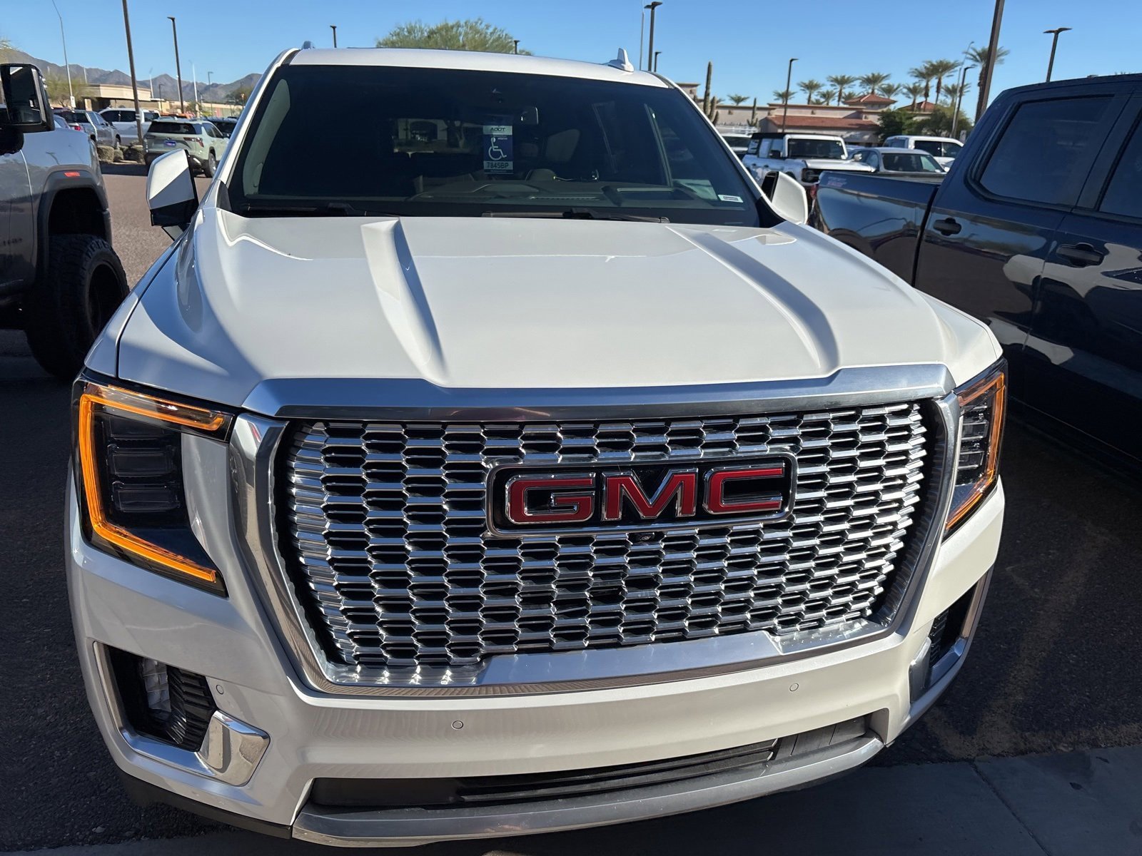 2023 Gmc Yukon XL Denali photo 2