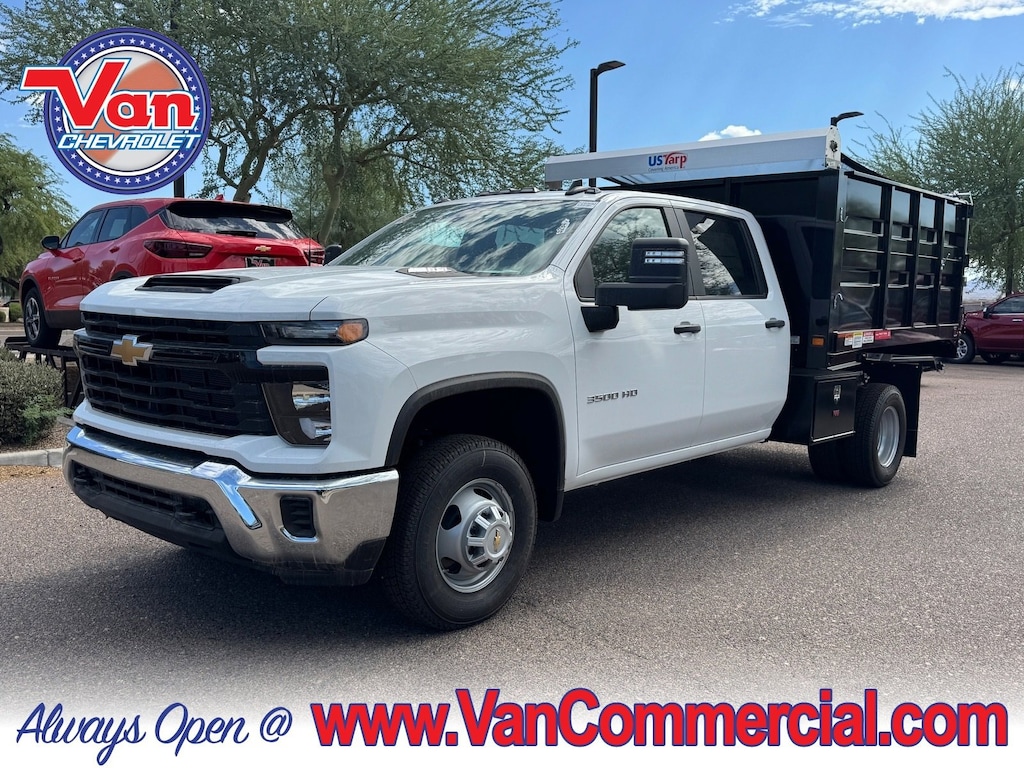 New 2025 Chevrolet Silverado 3500 HD Chassis Cab Work Truck Truck Crew Cab