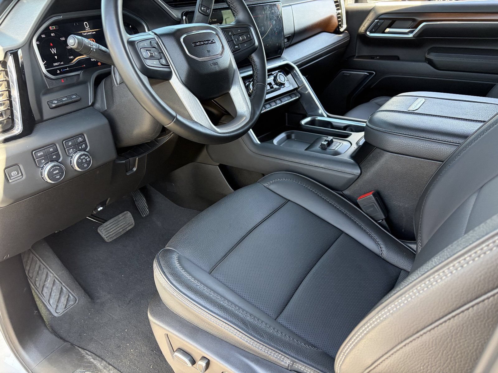 2024 GMC Sierra 2500HD Denali - Photo 19