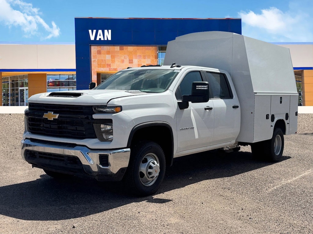 New 2024 Chevrolet Silverado 3500 HD Chassis Cab Work Truck Truck Crew Cab