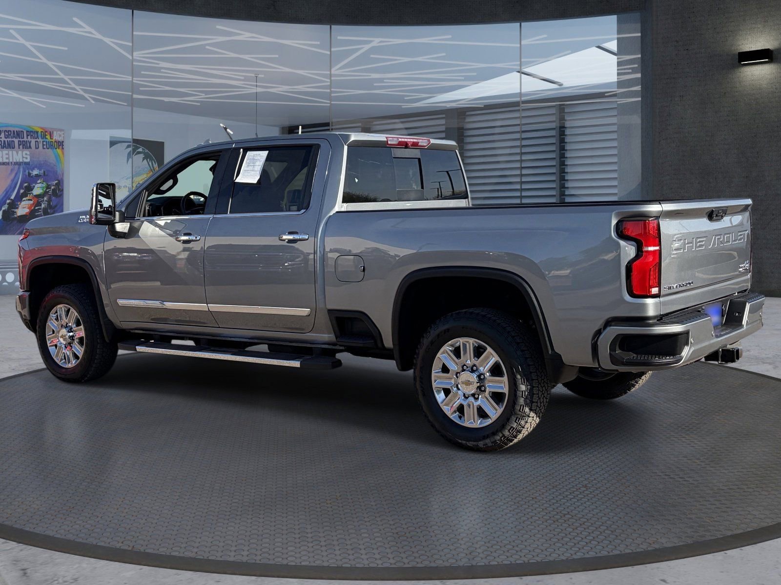 2025 Chevrolet Silverado 3500HD High Country - Photo 4
