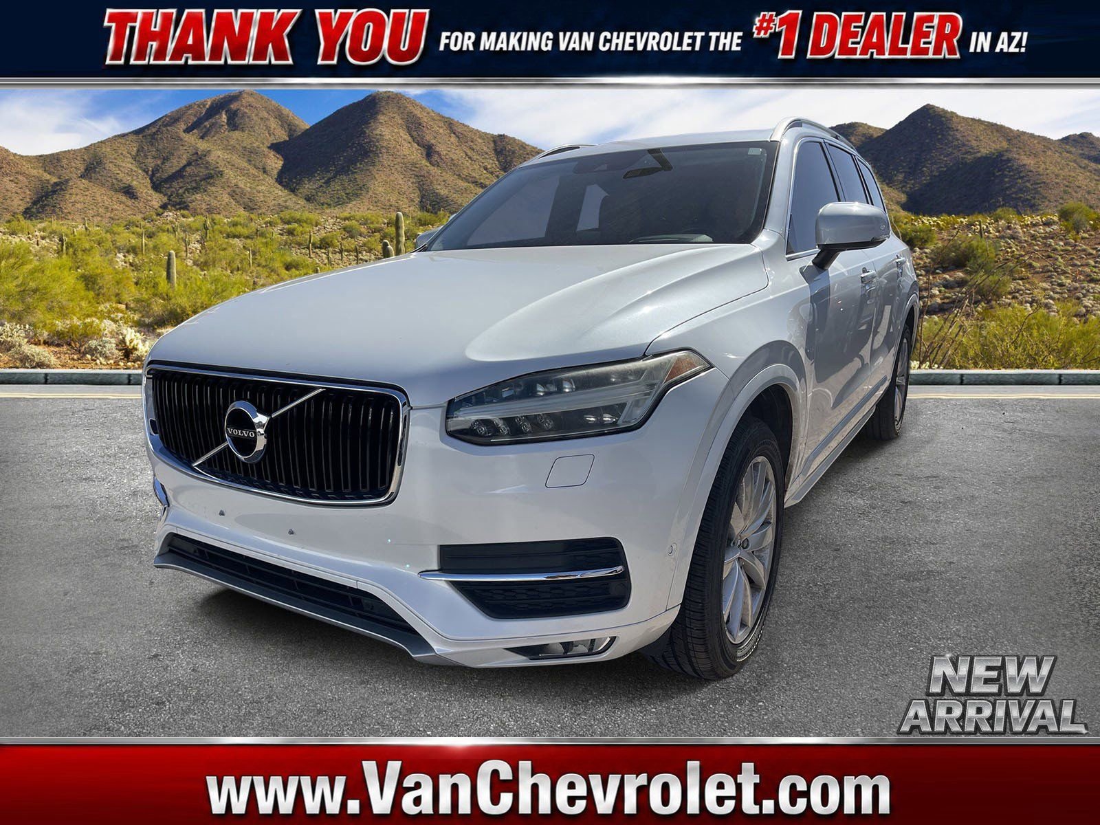 2016 Volvo XC90 T6 AWD Momentum's photo