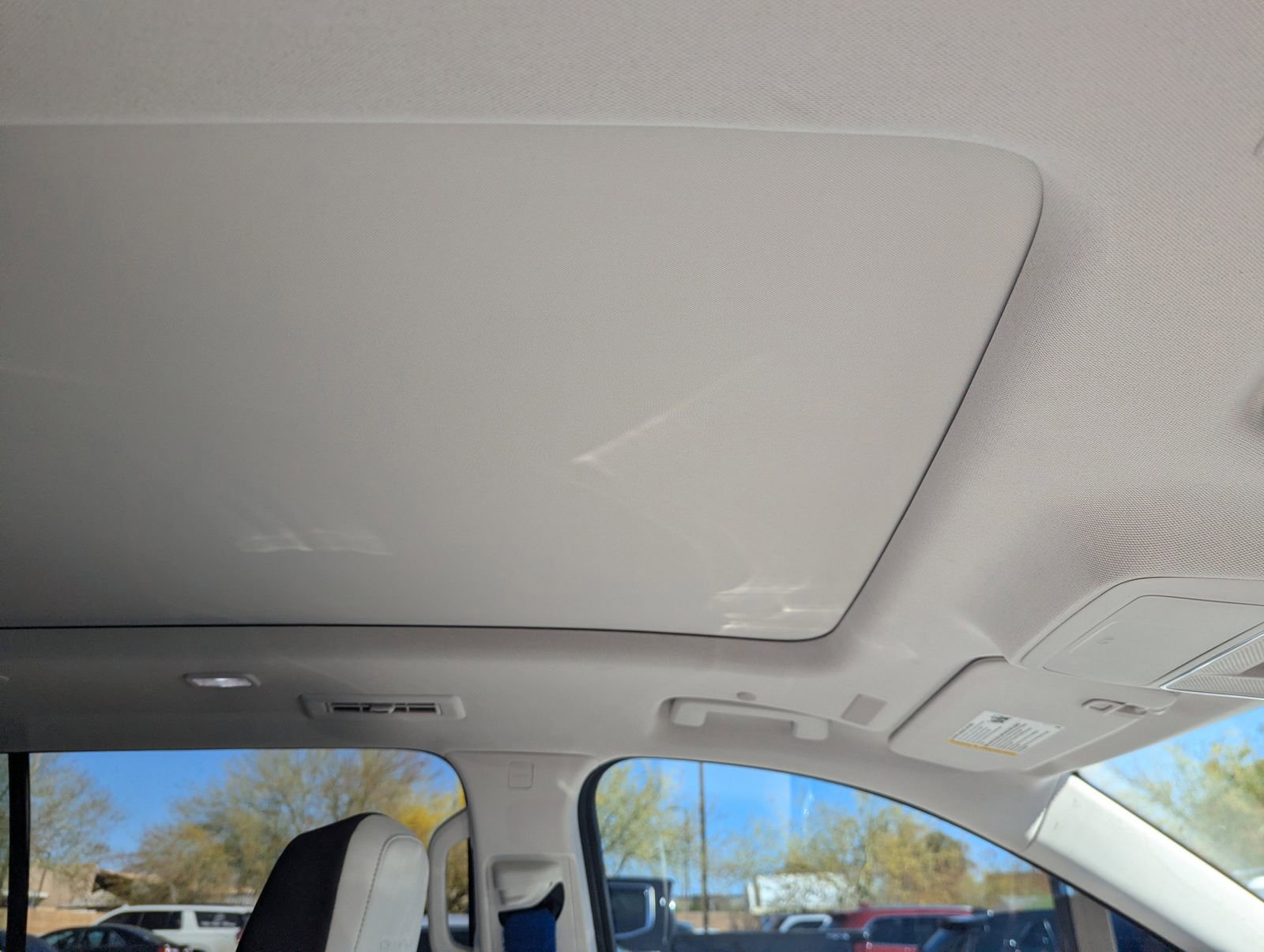 View vehicle photo 7