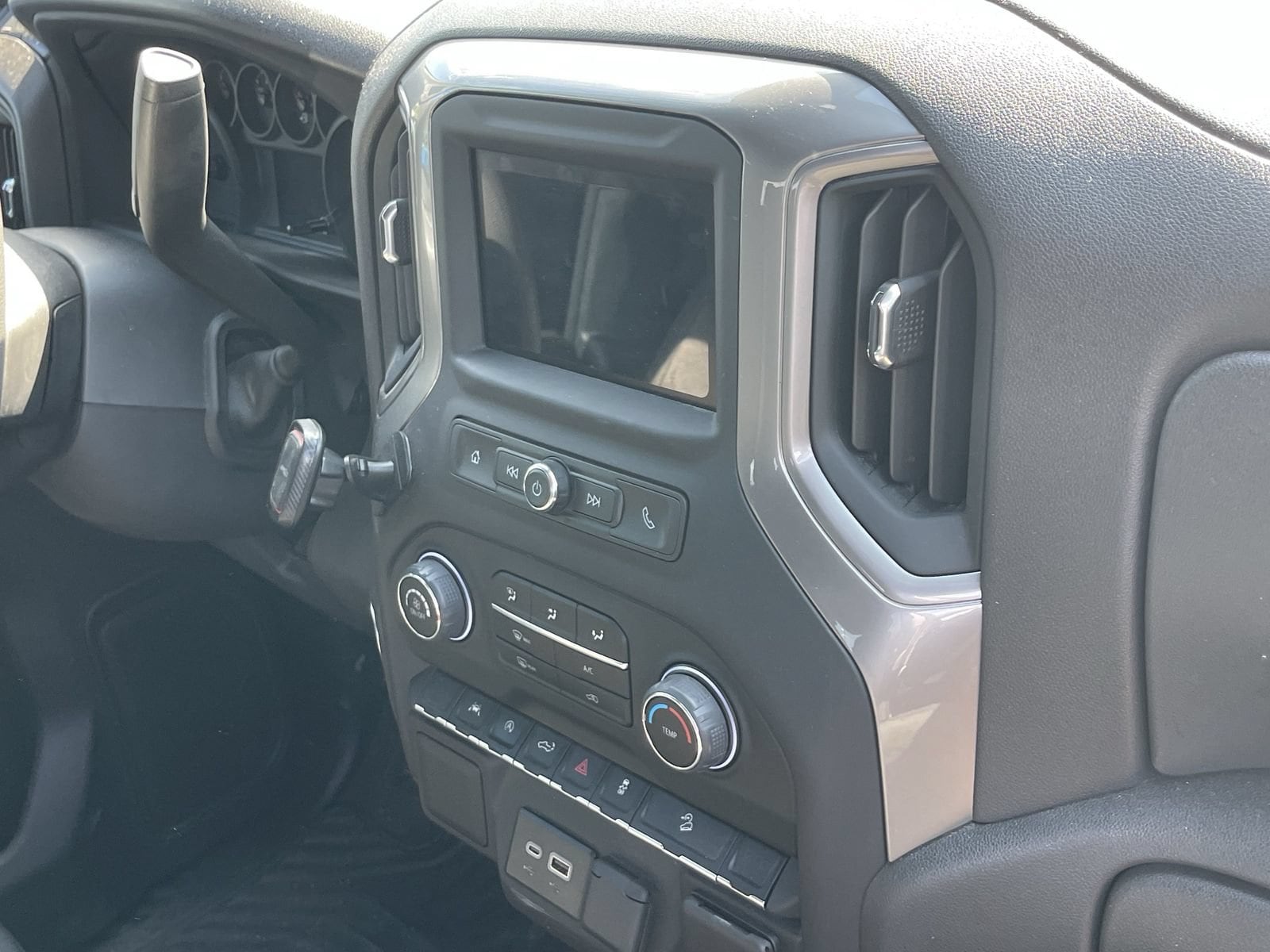 2024 Chevrolet Silverado 1500 Custom - Photo 7