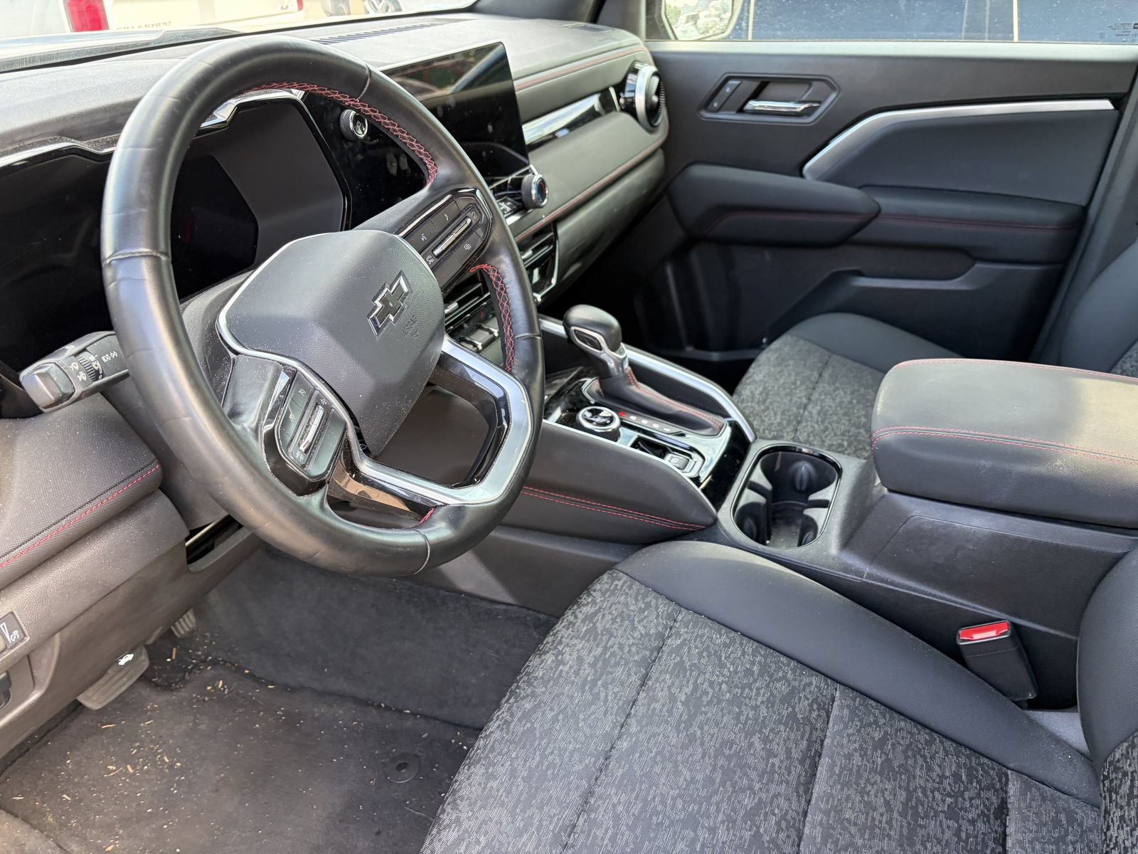2023 Chevrolet Colorado Z71 - Photo 13
