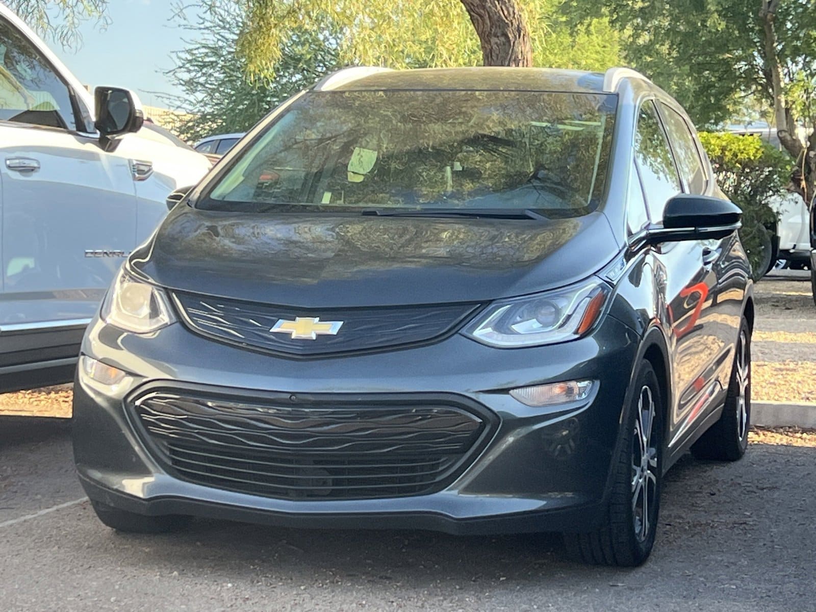 Used 2021 Chevrolet Bolt EV Premier with VIN 1G1FZ6S00M4104351 for sale in Scottsdale, AZ