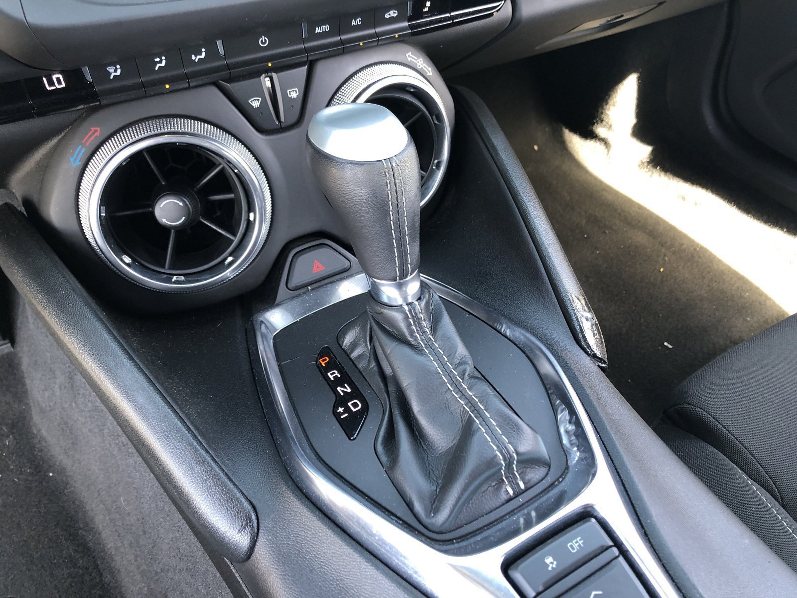 2022 Chevrolet Camaro 1LT - Photo 18