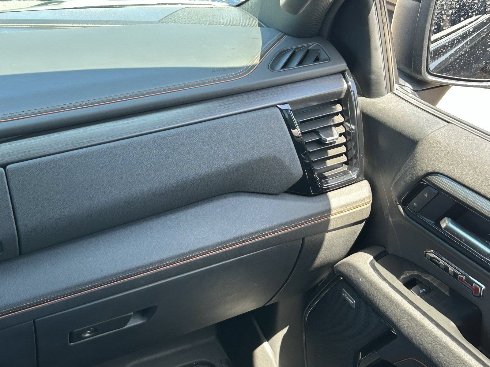 2025 GMC Sierra 1500 AT4 - Photo 19