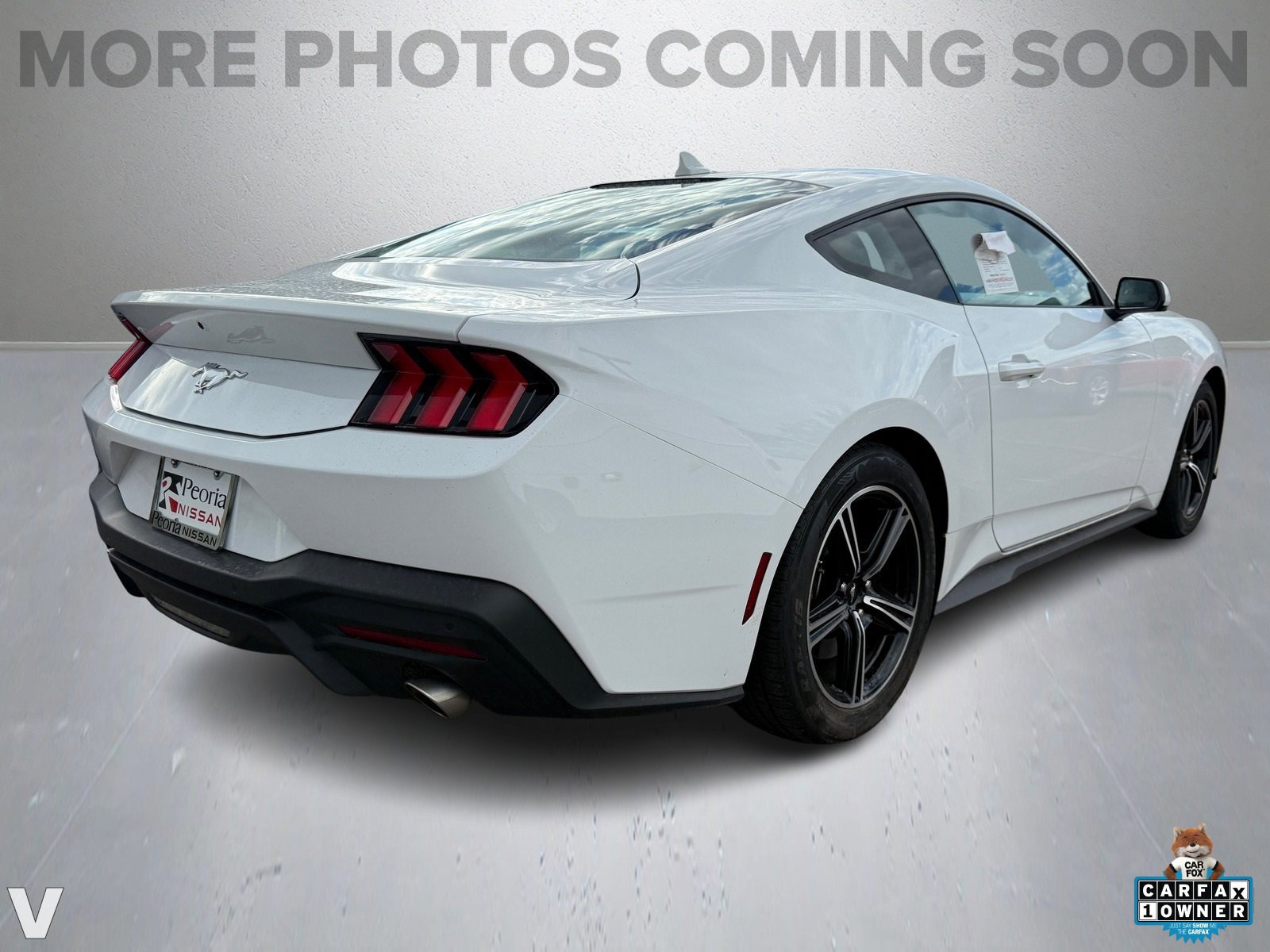 2024 Ford Mustang EcoBoost photo 3
