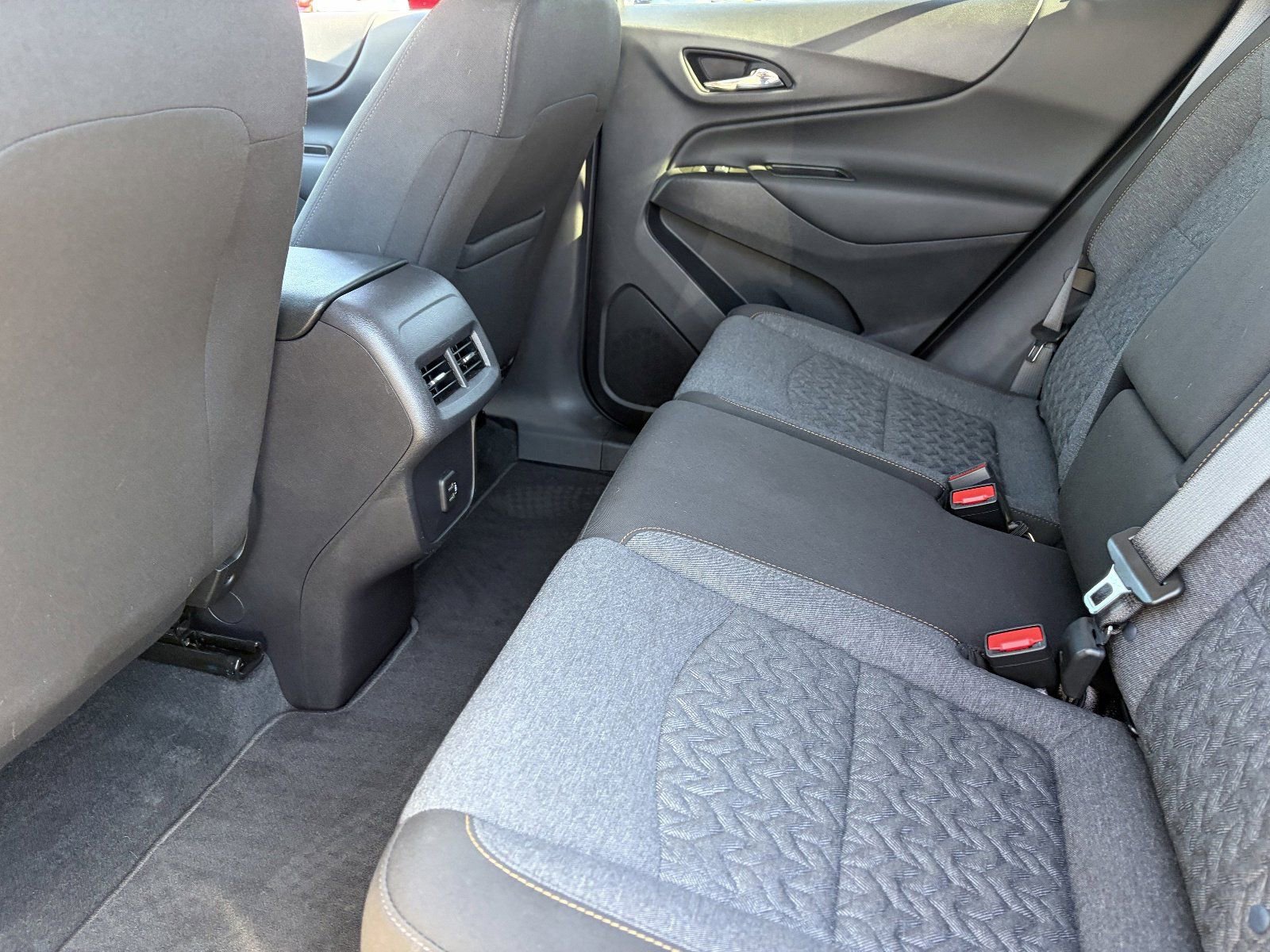 2024 Chevrolet Equinox LT - Photo 17