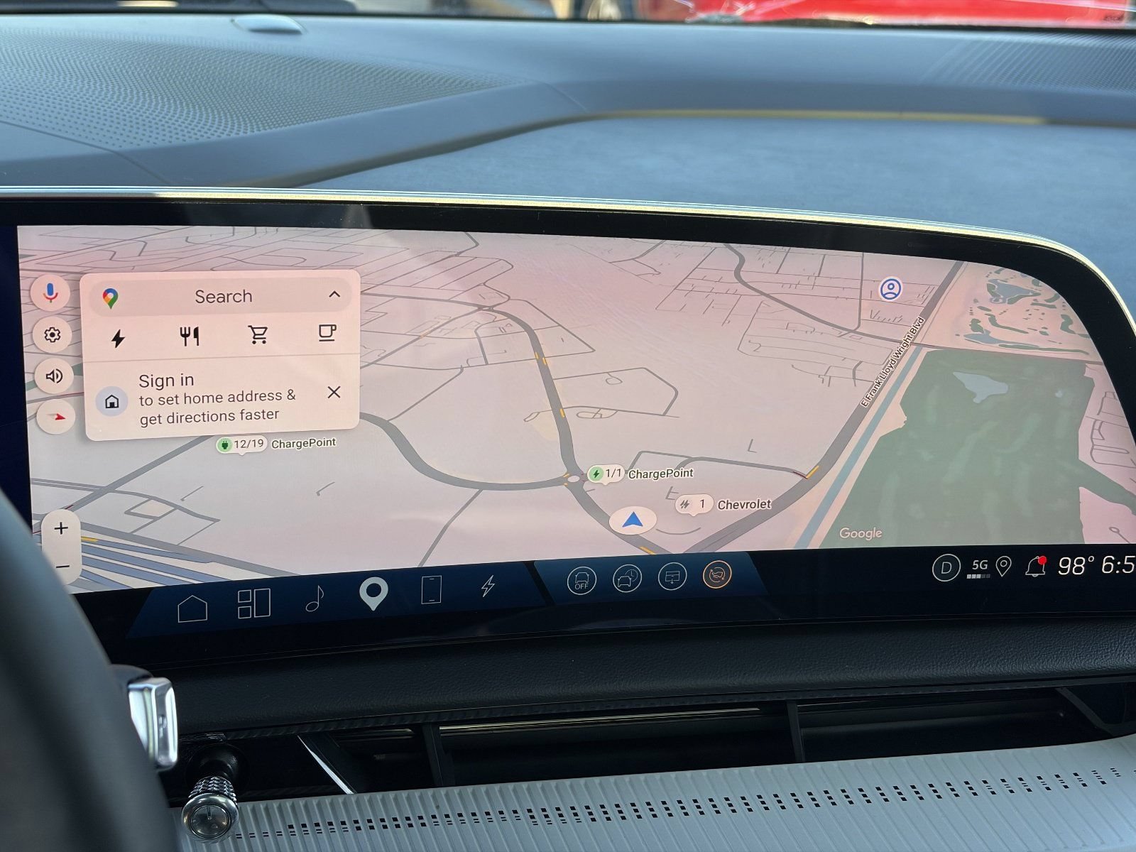 2025 Cadillac OPTIQ Sport 1 - Photo 28