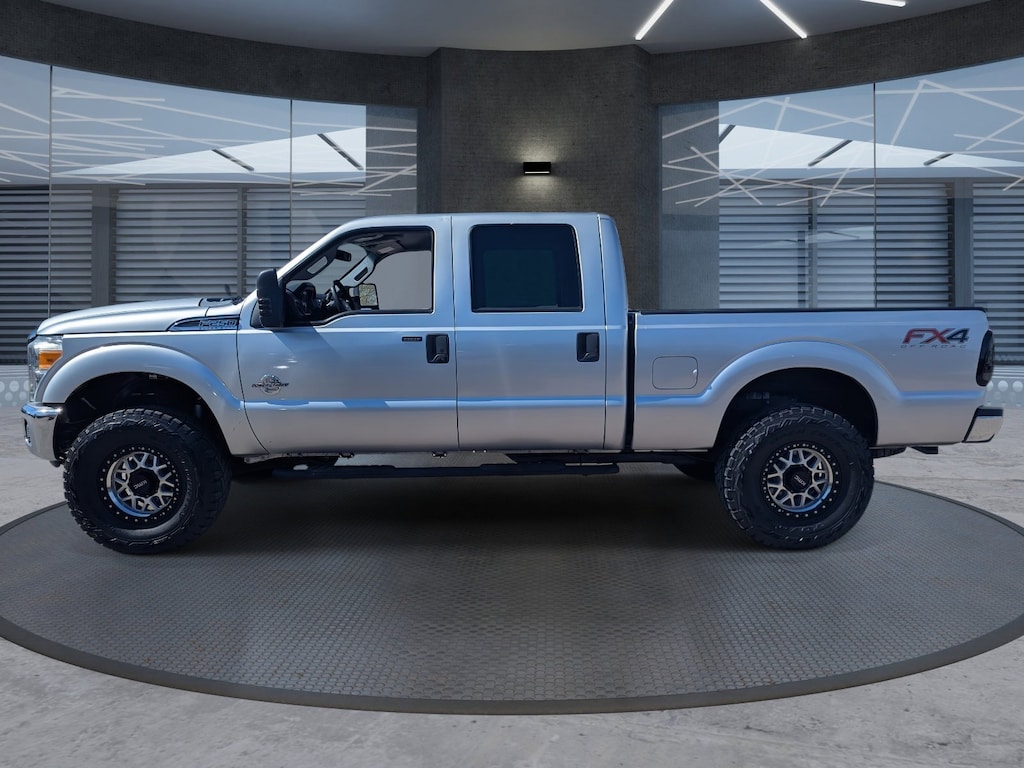 Used 2015 Ford Super Duty F-250 SRW Lariat Truck Crew Cab