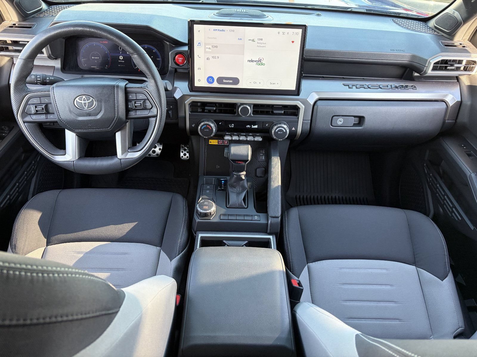 2024 Toyota Tacoma TRD Sport - Photo 17