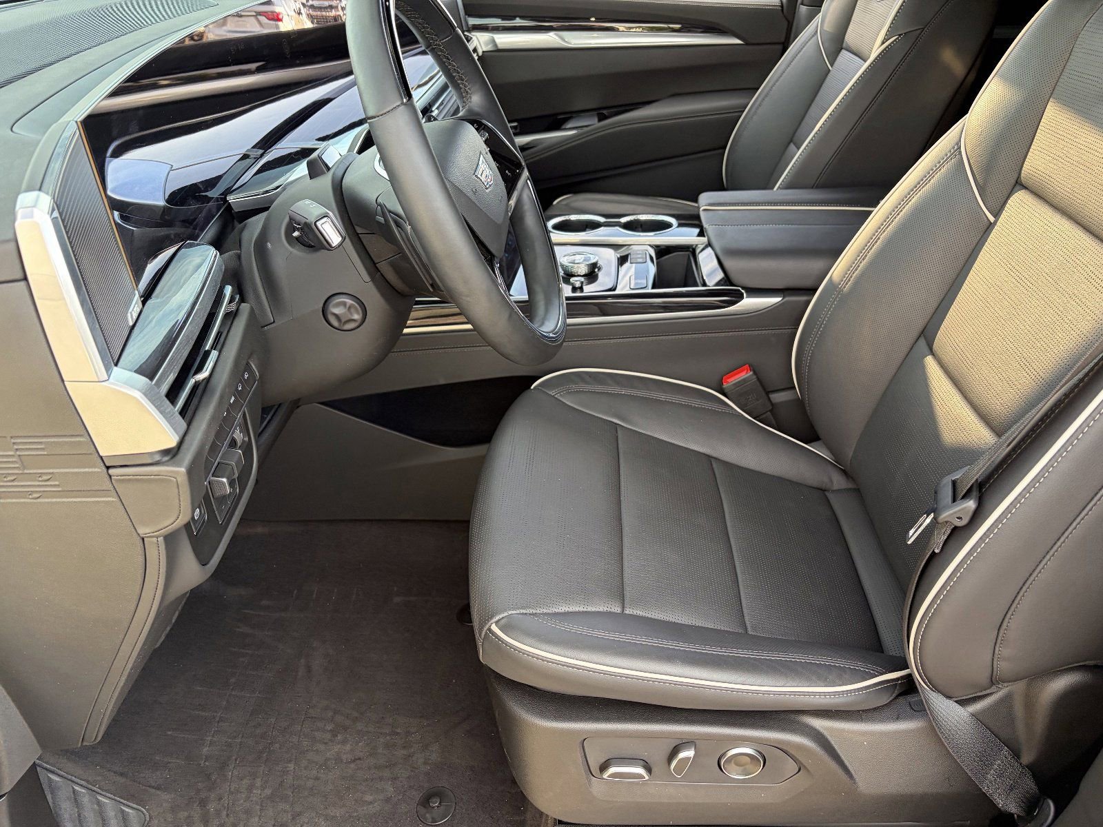 2026 Cadillac Escalade ESV Sport - Photo 20