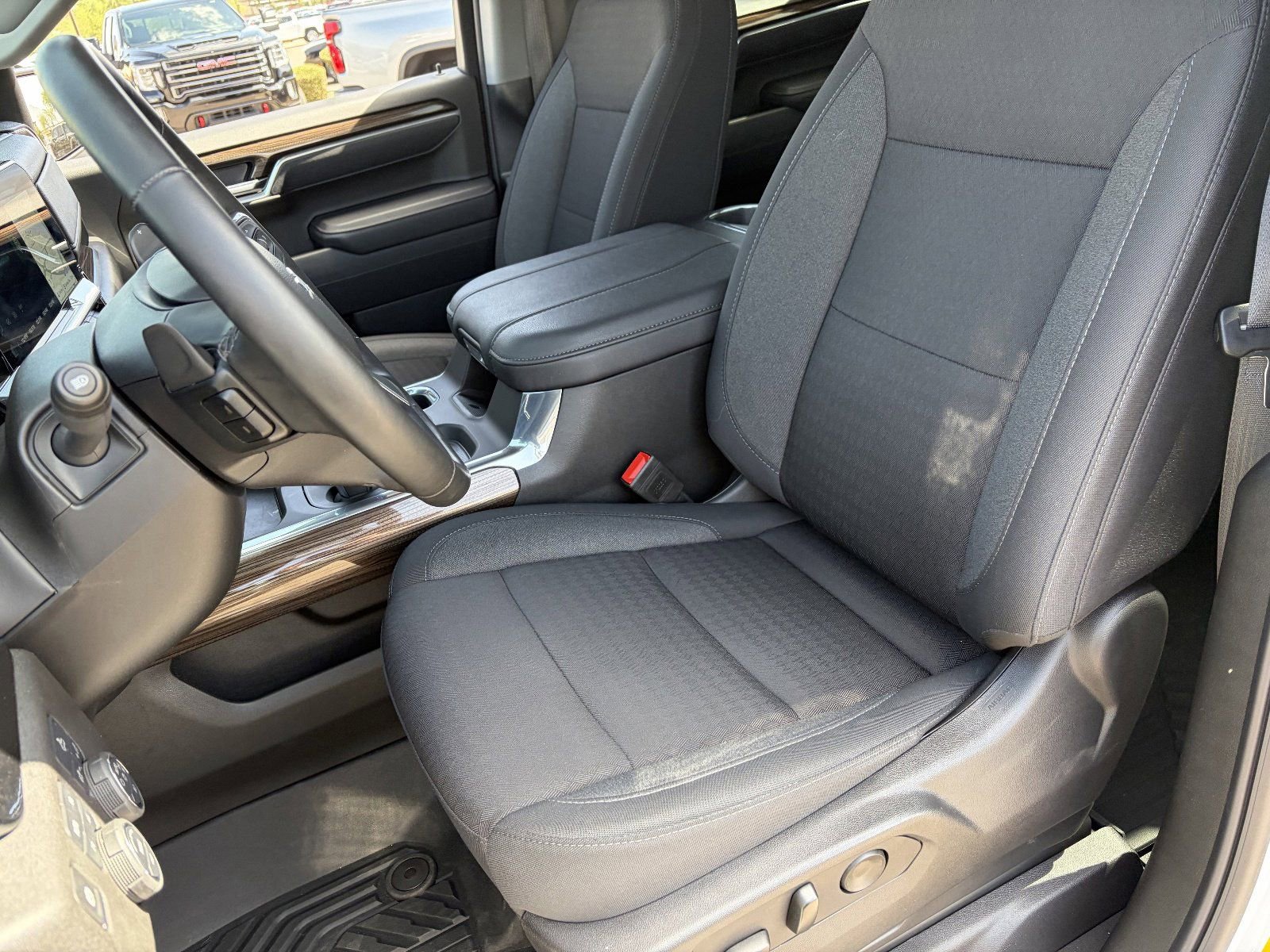 2025 Chevrolet Silverado 1500 RST - Photo 21