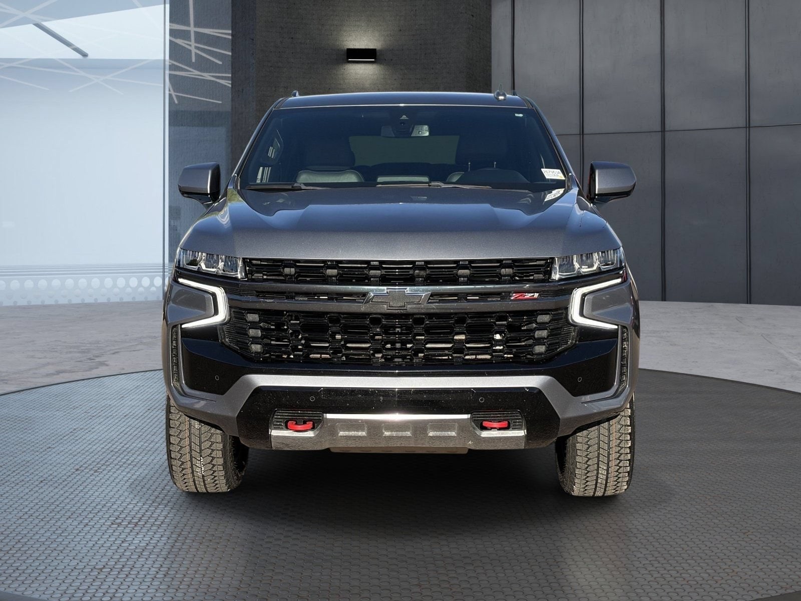 2022 Chevrolet Suburban Z71 - Photo 9