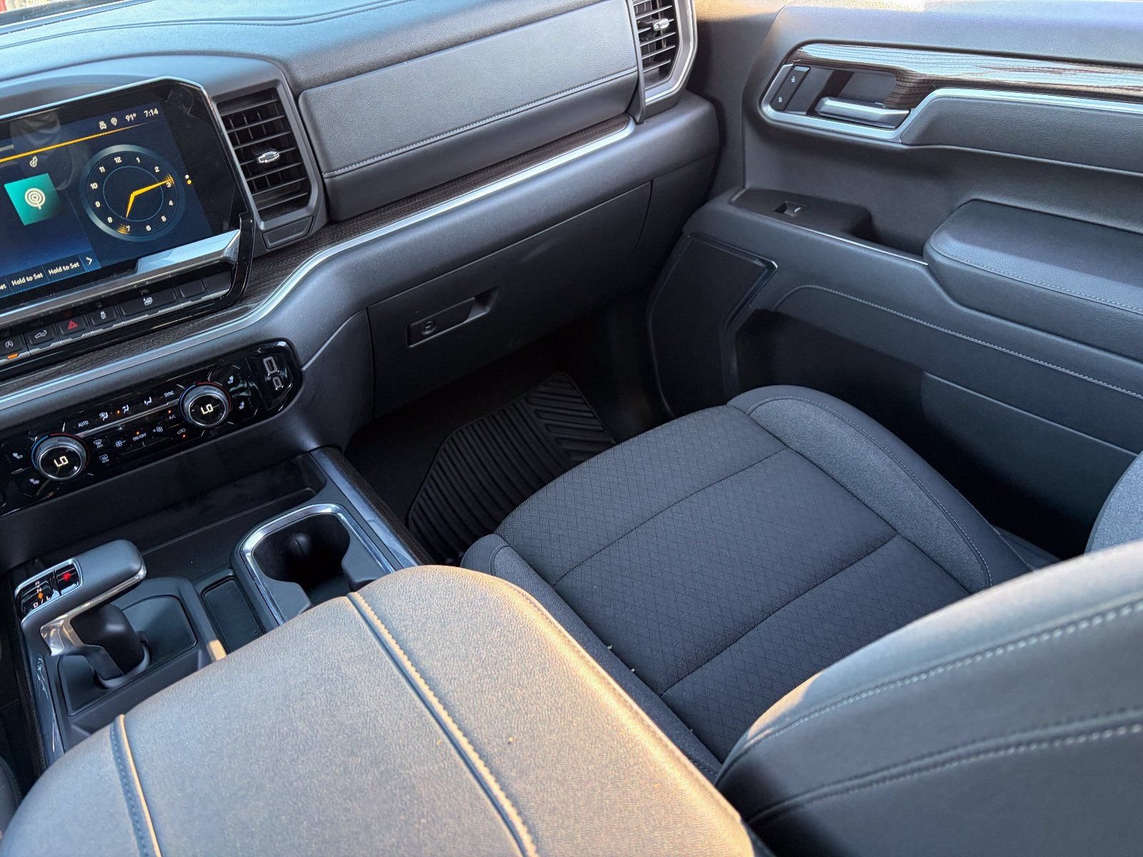 2025 Chevrolet Silverado 1500 RST - Photo 17
