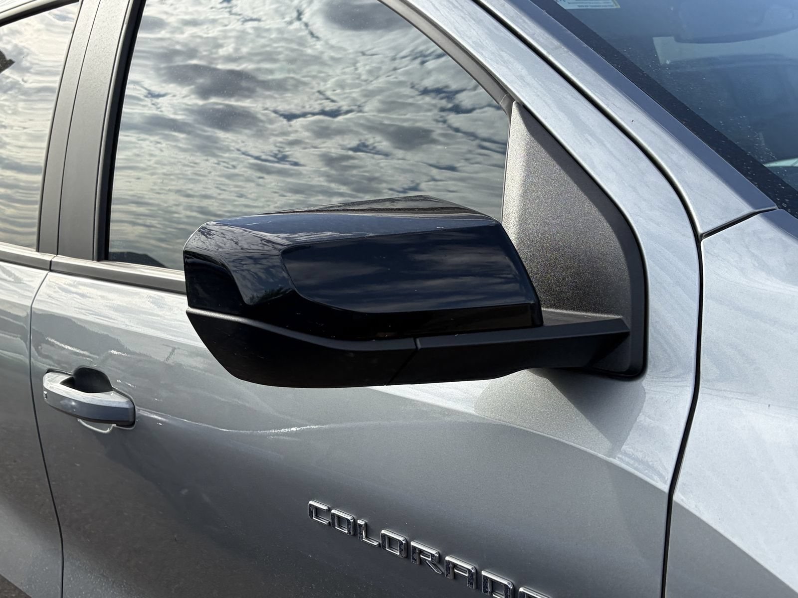 2023 Chevrolet Colorado Z71 - Photo 9
