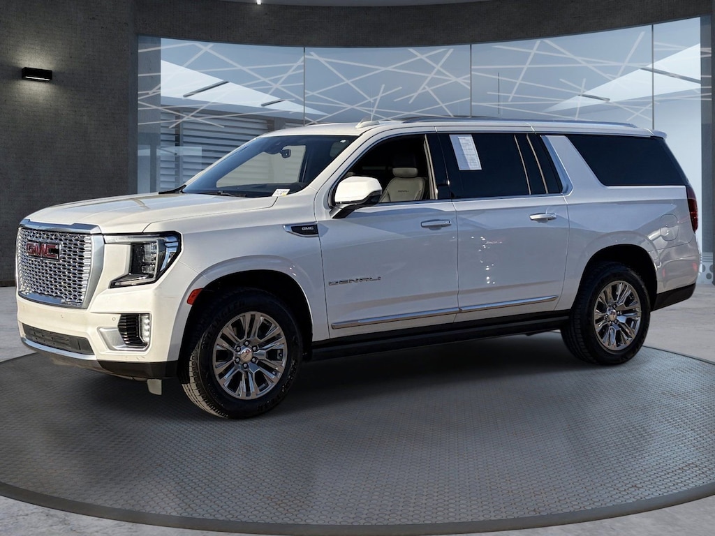 Used 2022 GMC Yukon XL Denali SUV
