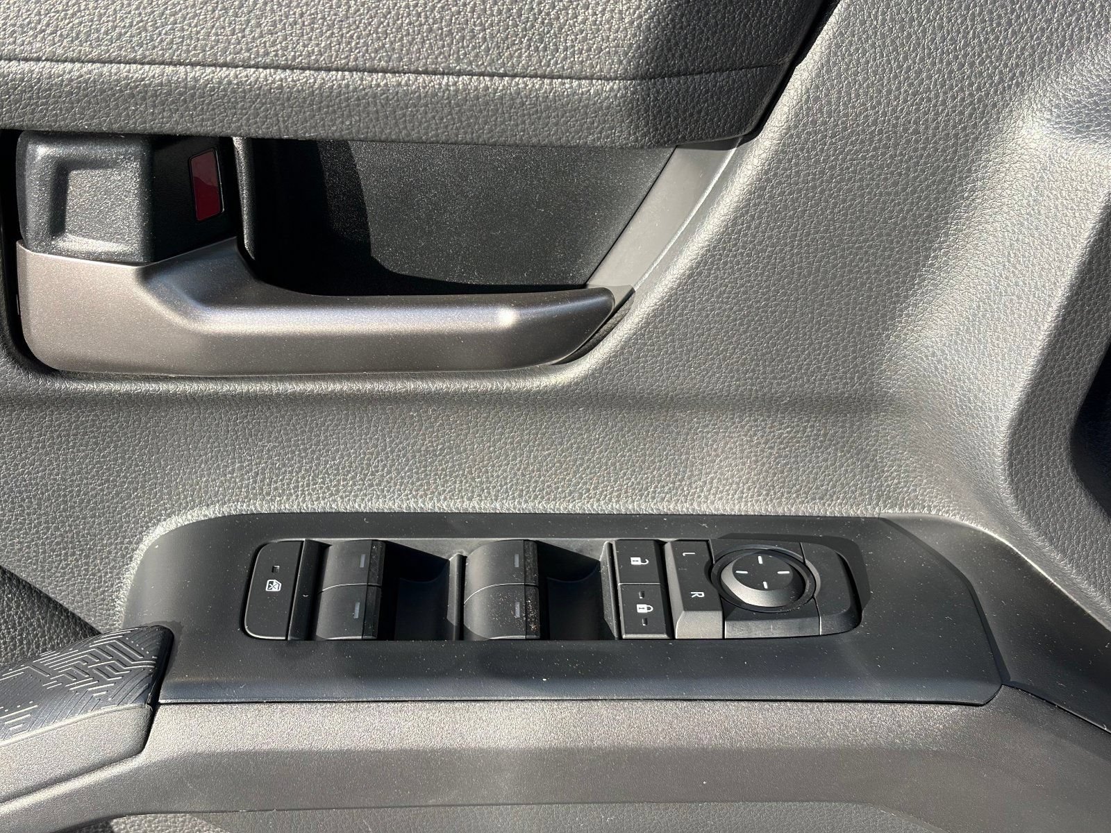 2026 Toyota Tacoma TRD Sport - Photo 23
