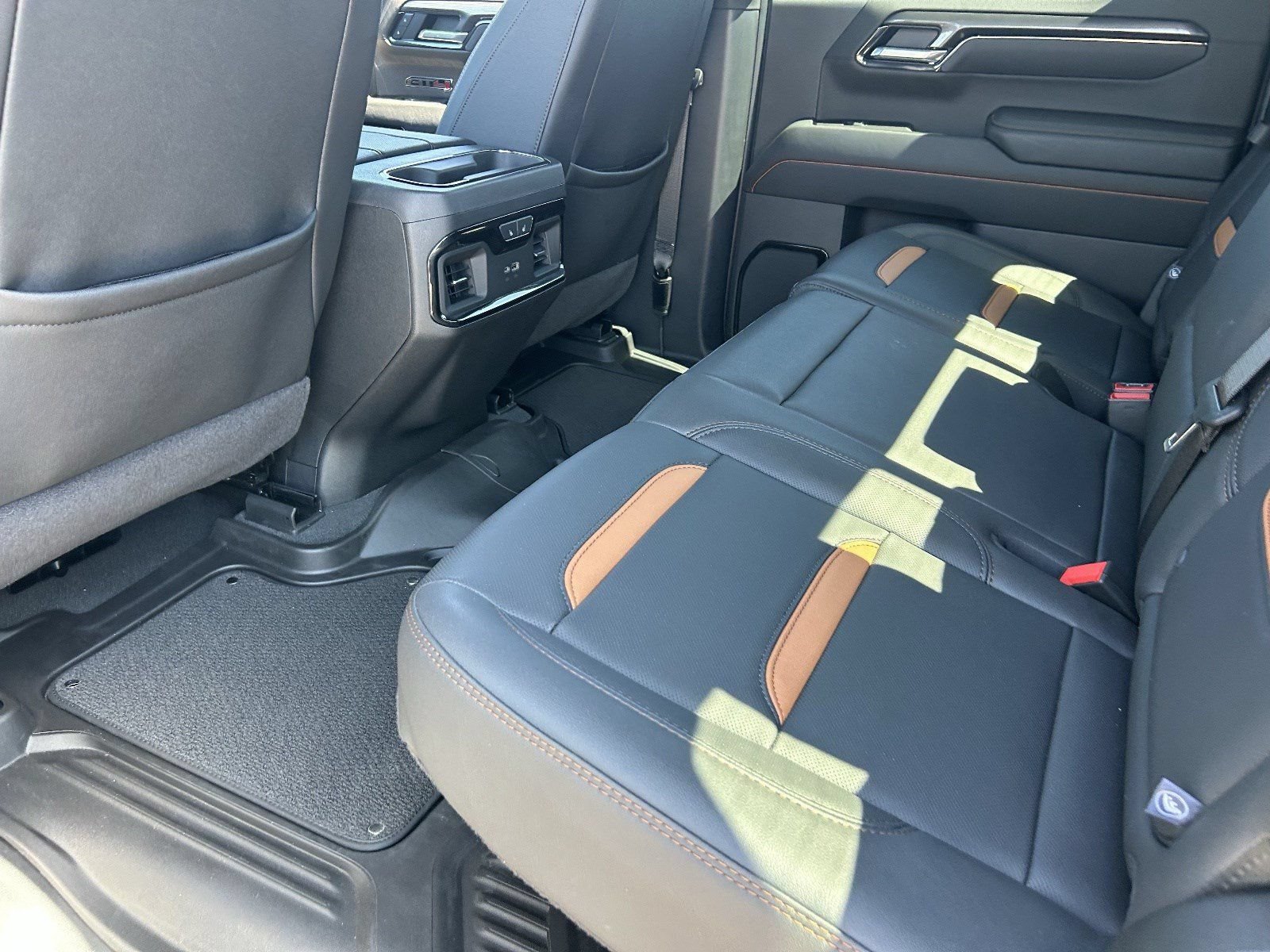 2025 GMC Sierra 1500 AT4 - Photo 23