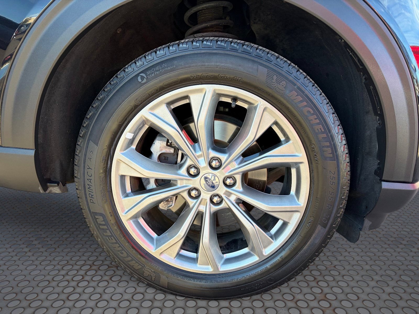 2024 Ford Explorer Limited - Photo 10