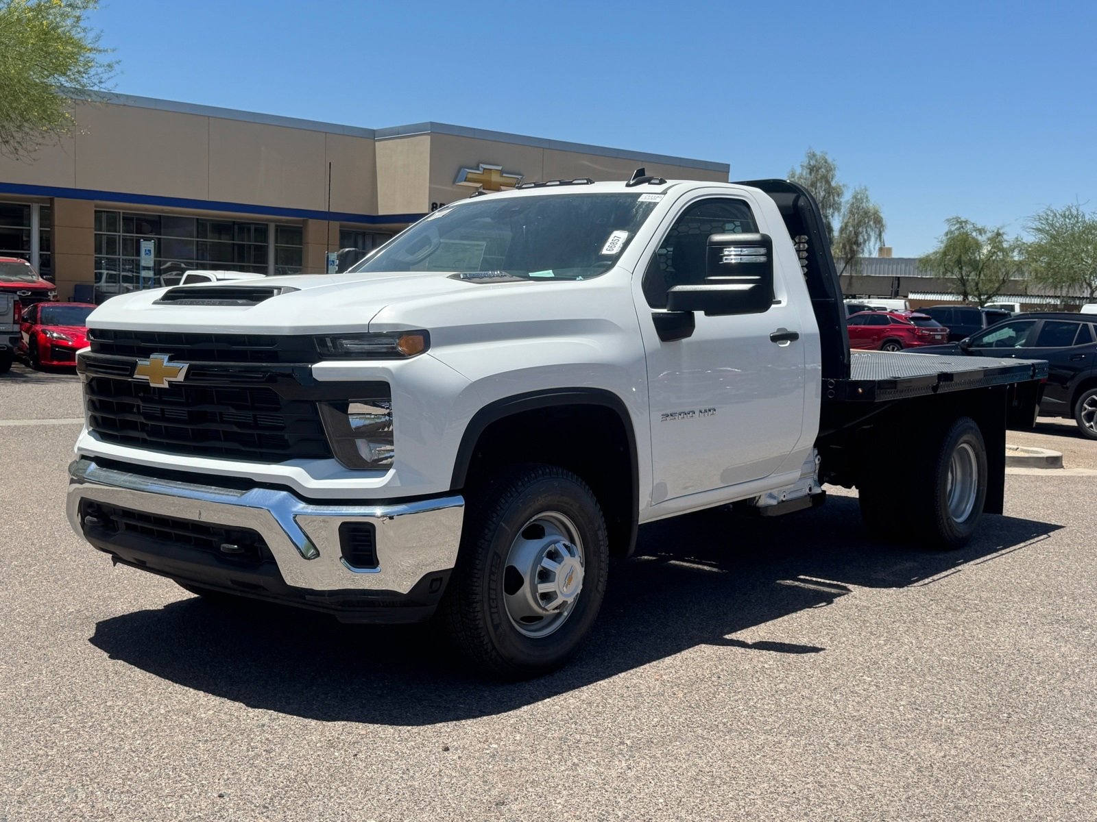 2025 Chevrolet Silverado 3500HD Work Truck photo 2